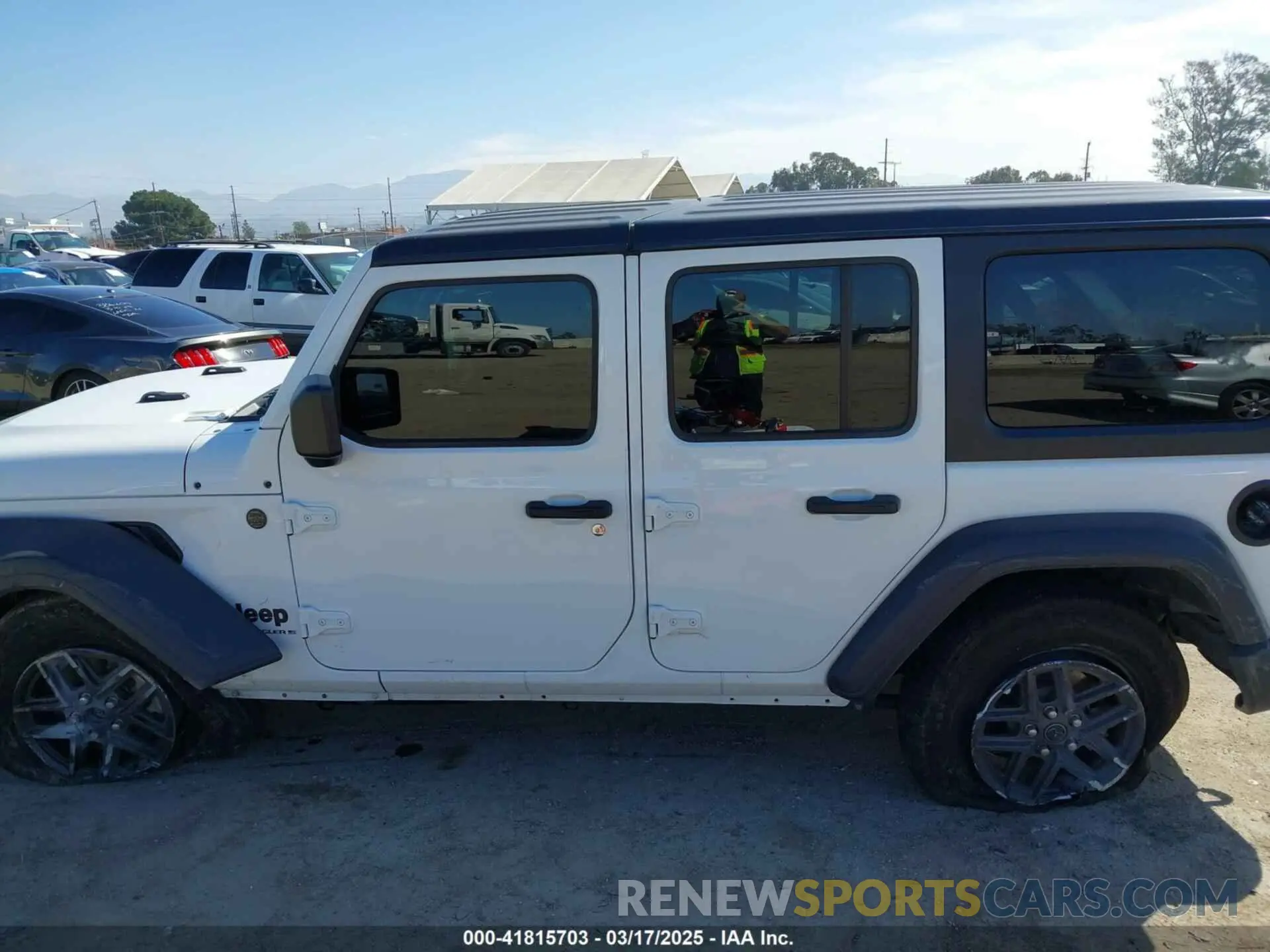 14 fotografías del automóvil dañado 1C4PJXDN7RW108703 JEEP WRANGLER 2024