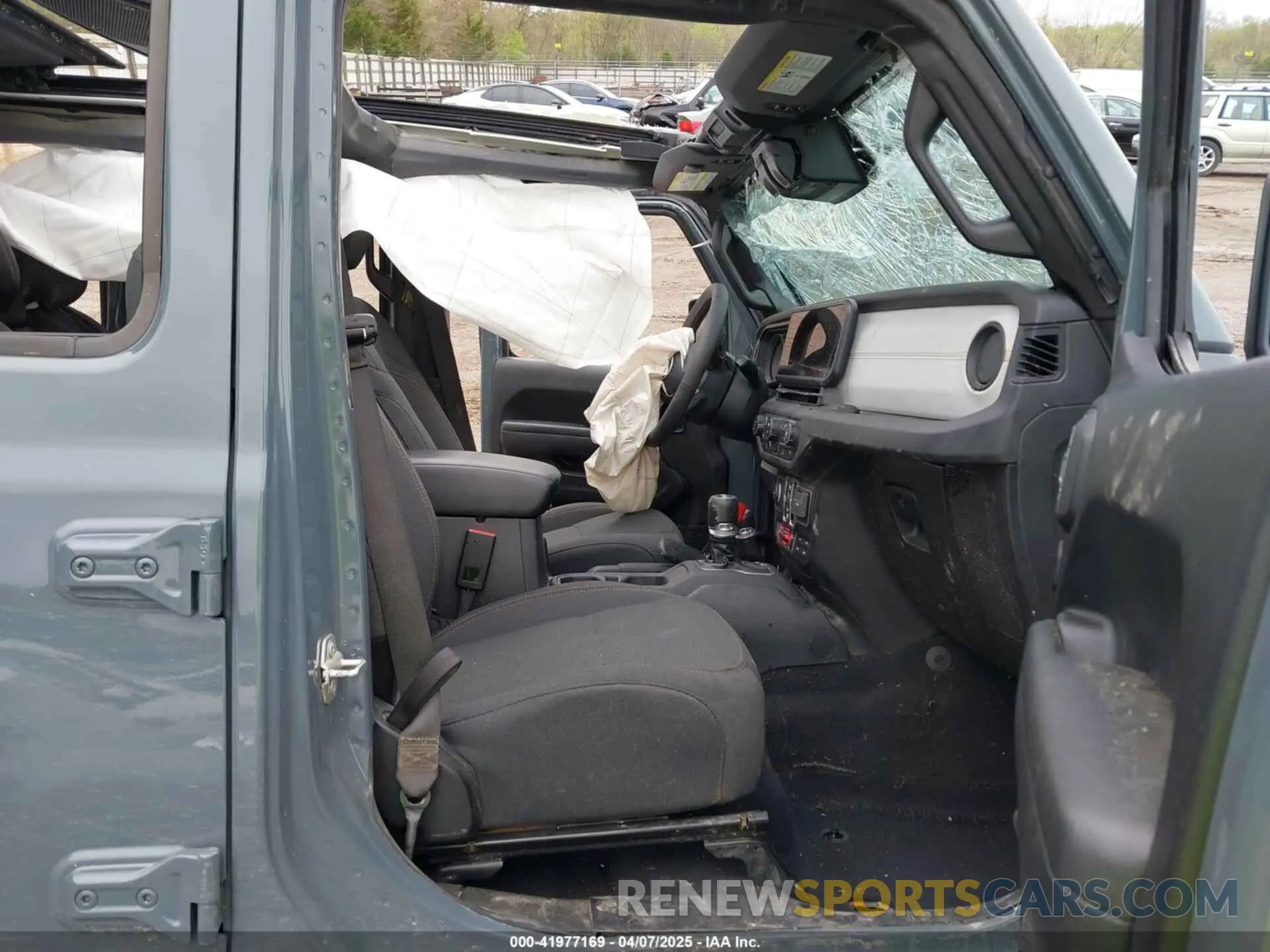 5 fotografías del automóvil dañado 1C4RJXDG7RW261575 JEEP WRANGLER 2024