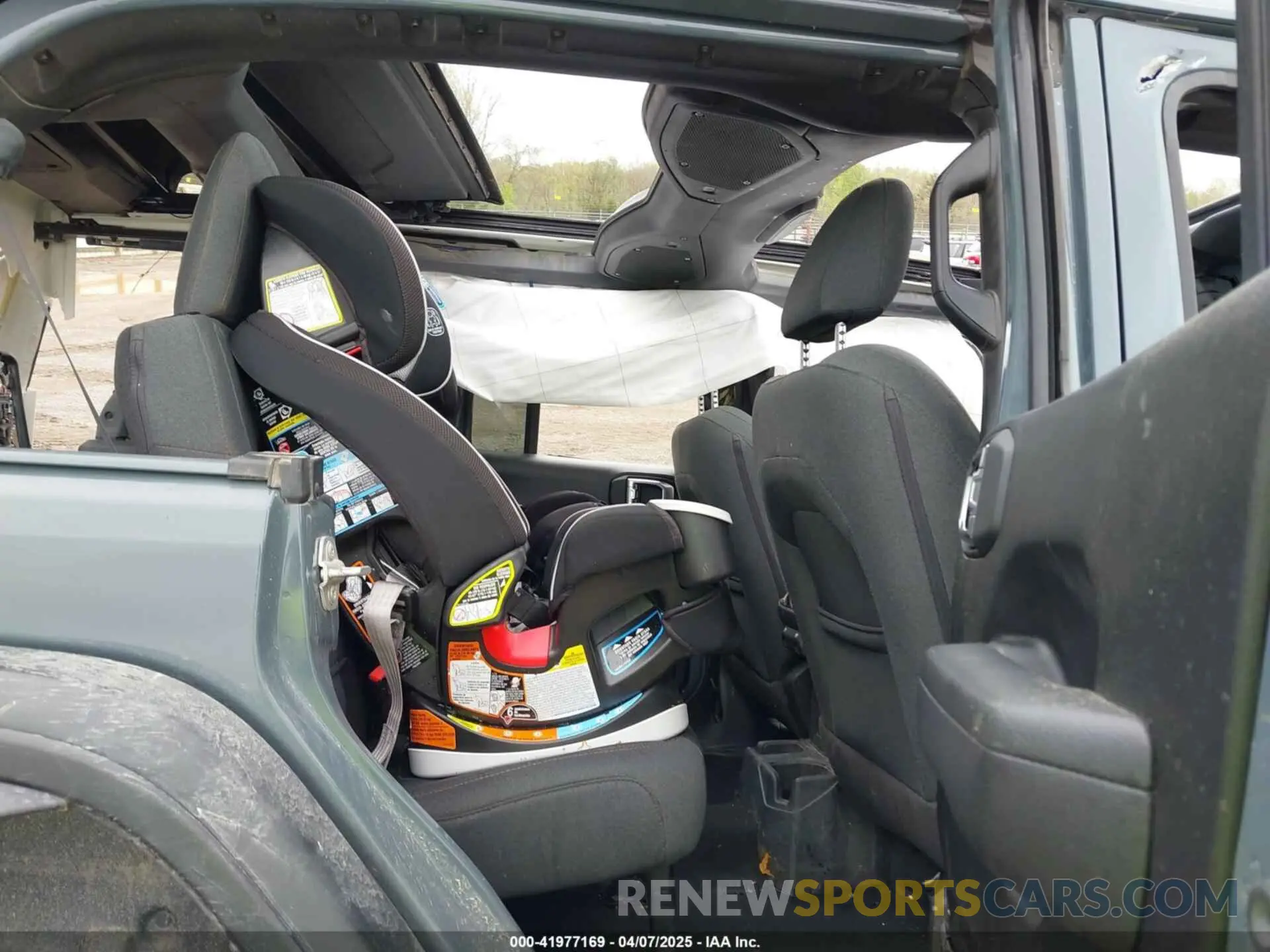 8 fotografías del automóvil dañado 1C4RJXDG7RW261575 JEEP WRANGLER 2024
