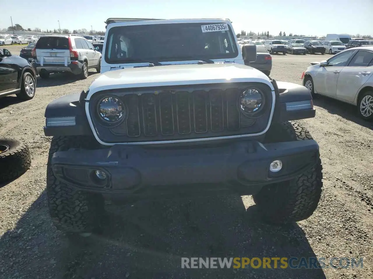5 fotografías del automóvil dañado 1C4RJXDGXRW263627 JEEP WRANGLER 2024