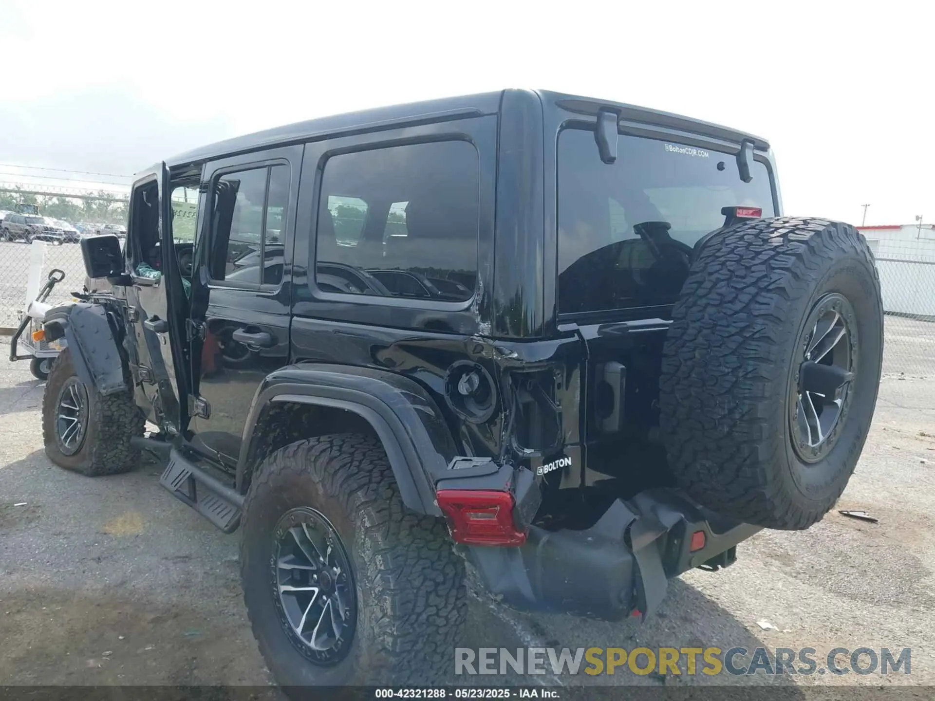 3 fotografías del automóvil dañado 1C4RJXFG2RW177502 JEEP WRANGLER 2024
