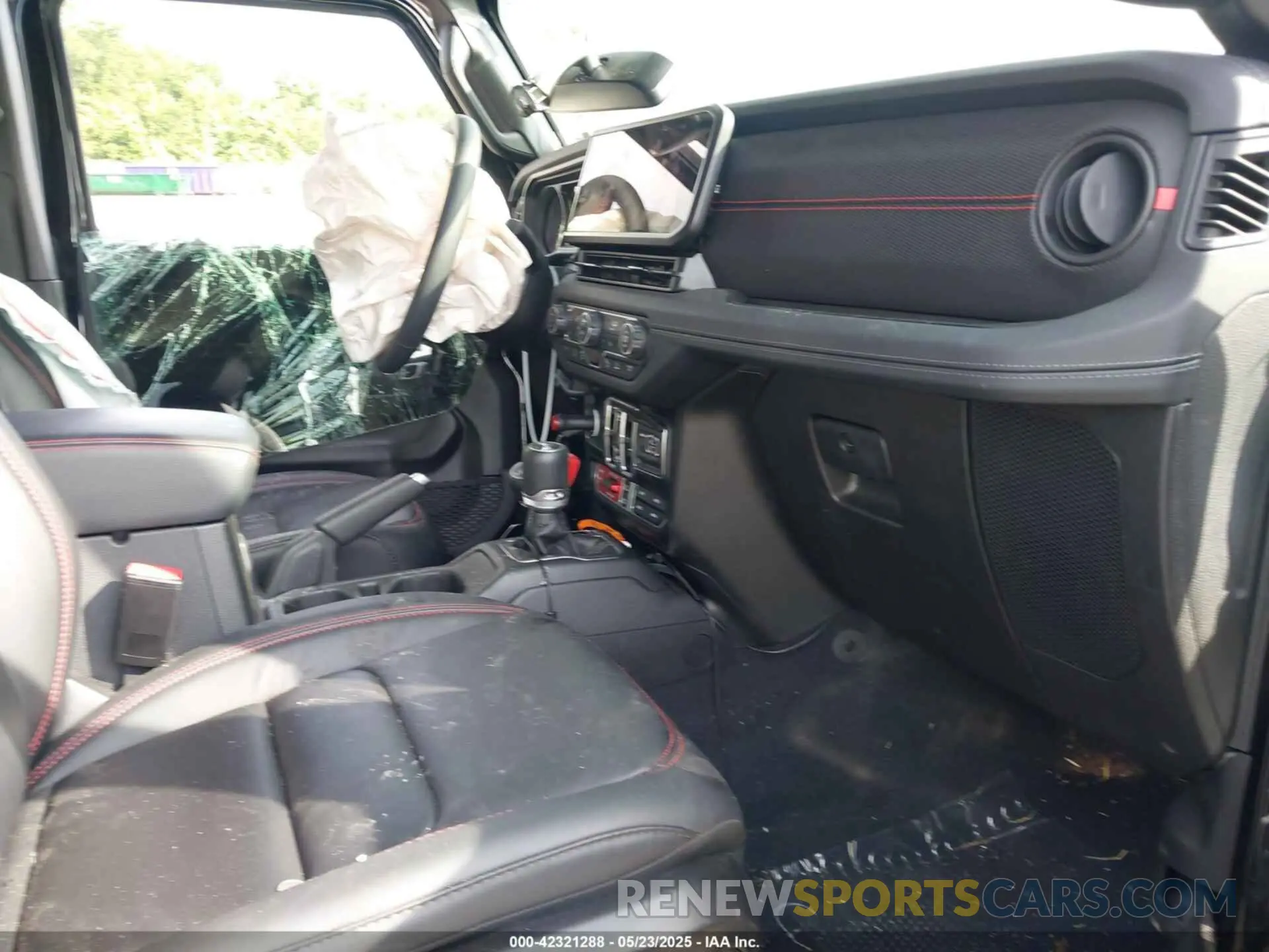 5 fotografías del automóvil dañado 1C4RJXFG2RW177502 JEEP WRANGLER 2024