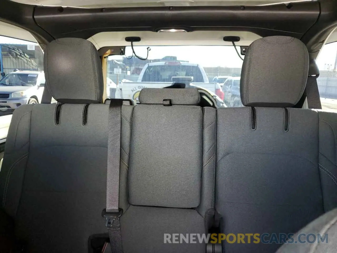 10 fotografías del automóvil dañado 1C4RJXN60RW262170 JEEP WRANGLER 2024