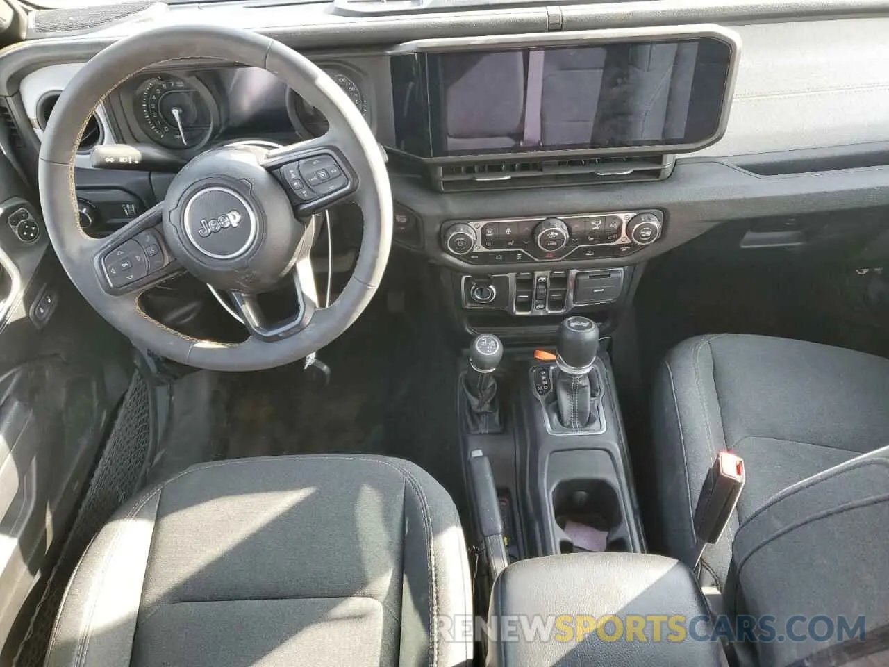 8 fotografías del automóvil dañado 1C4RJXN61RW147951 JEEP WRANGLER 2024