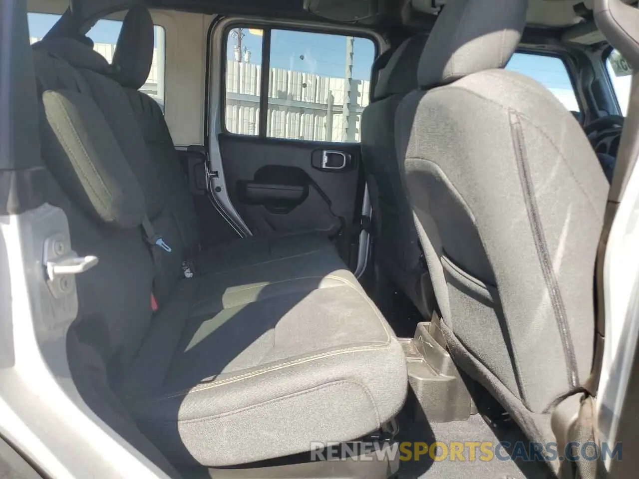 11 fotografías del automóvil dañado 1C4RJXN6XRW203949 JEEP WRANGLER 2024
