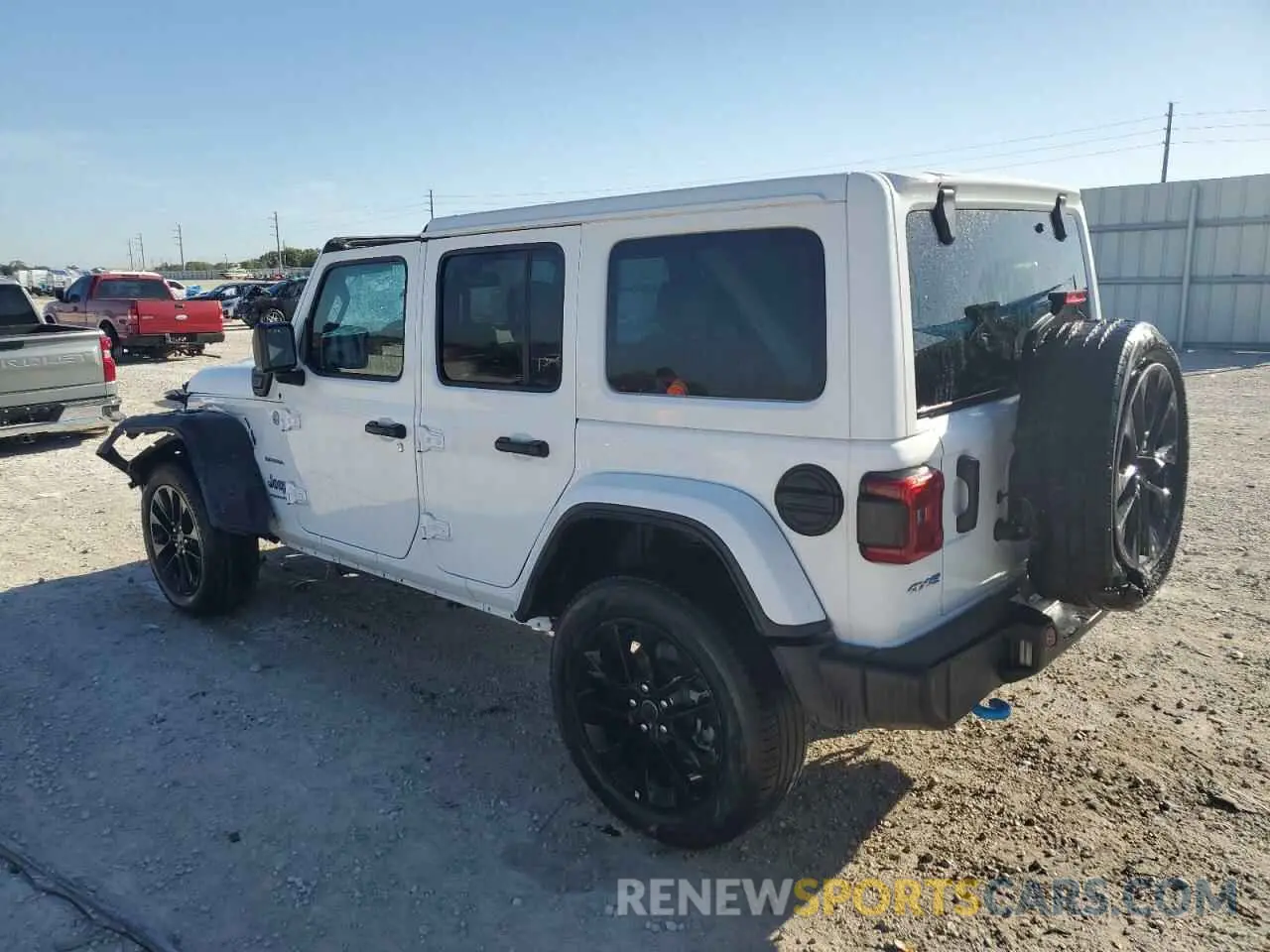 2 fotografías del automóvil dañado 1C4RJXP64RW293046 JEEP WRANGLER 2024