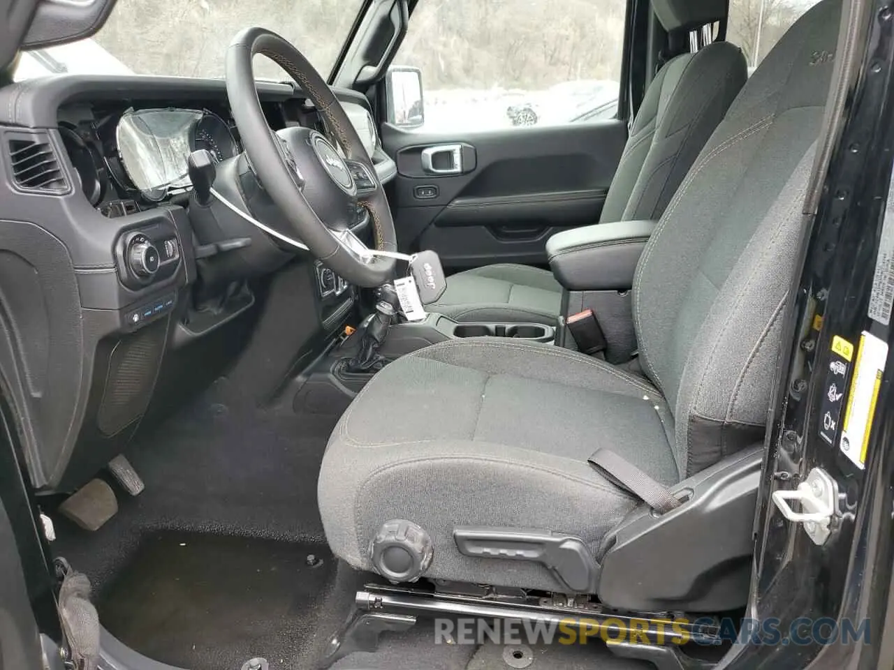7 fotografías del automóvil dañado 1C4RJXP6XRW274744 JEEP WRANGLER 2024
