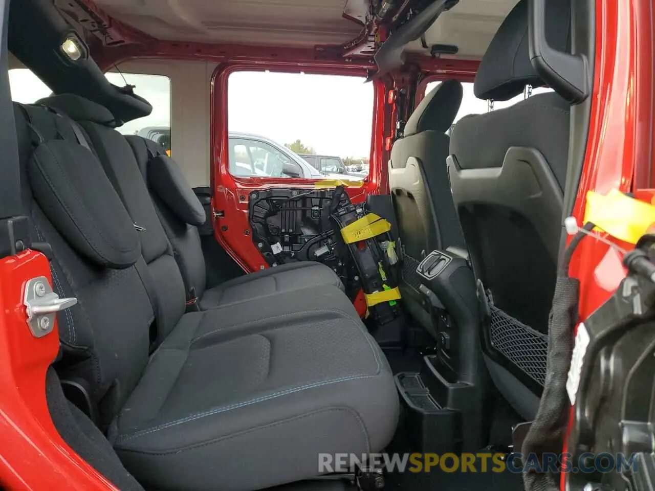 11 fotografías del automóvil dañado 1C4RJXR62RW172545 JEEP WRANGLER 2024
