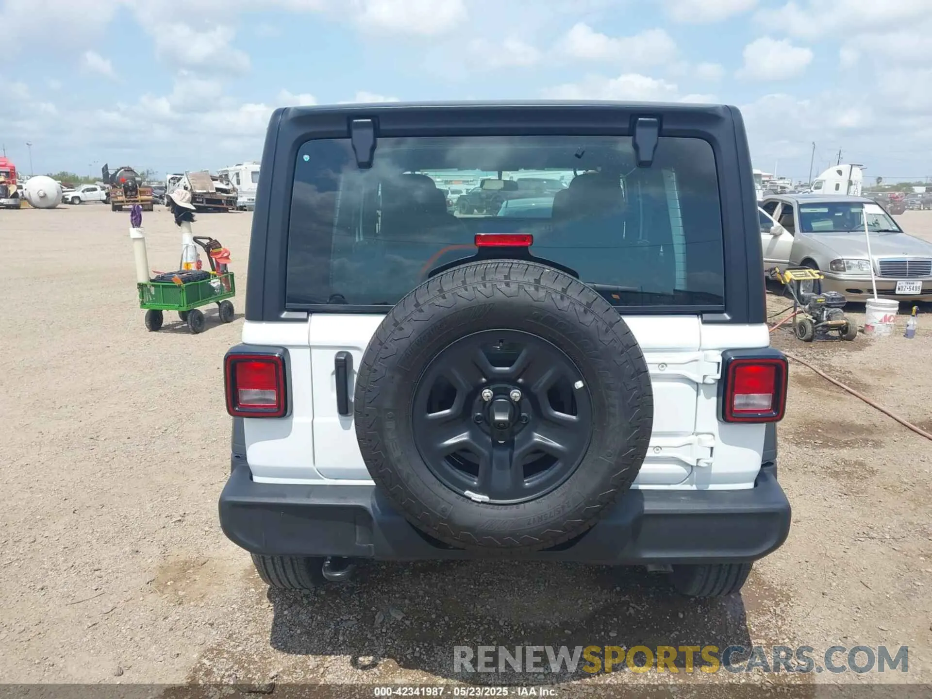 16 fotografías del automóvil dañado 1C4PJXDG7SW546578 JEEP WRANGLER 2025