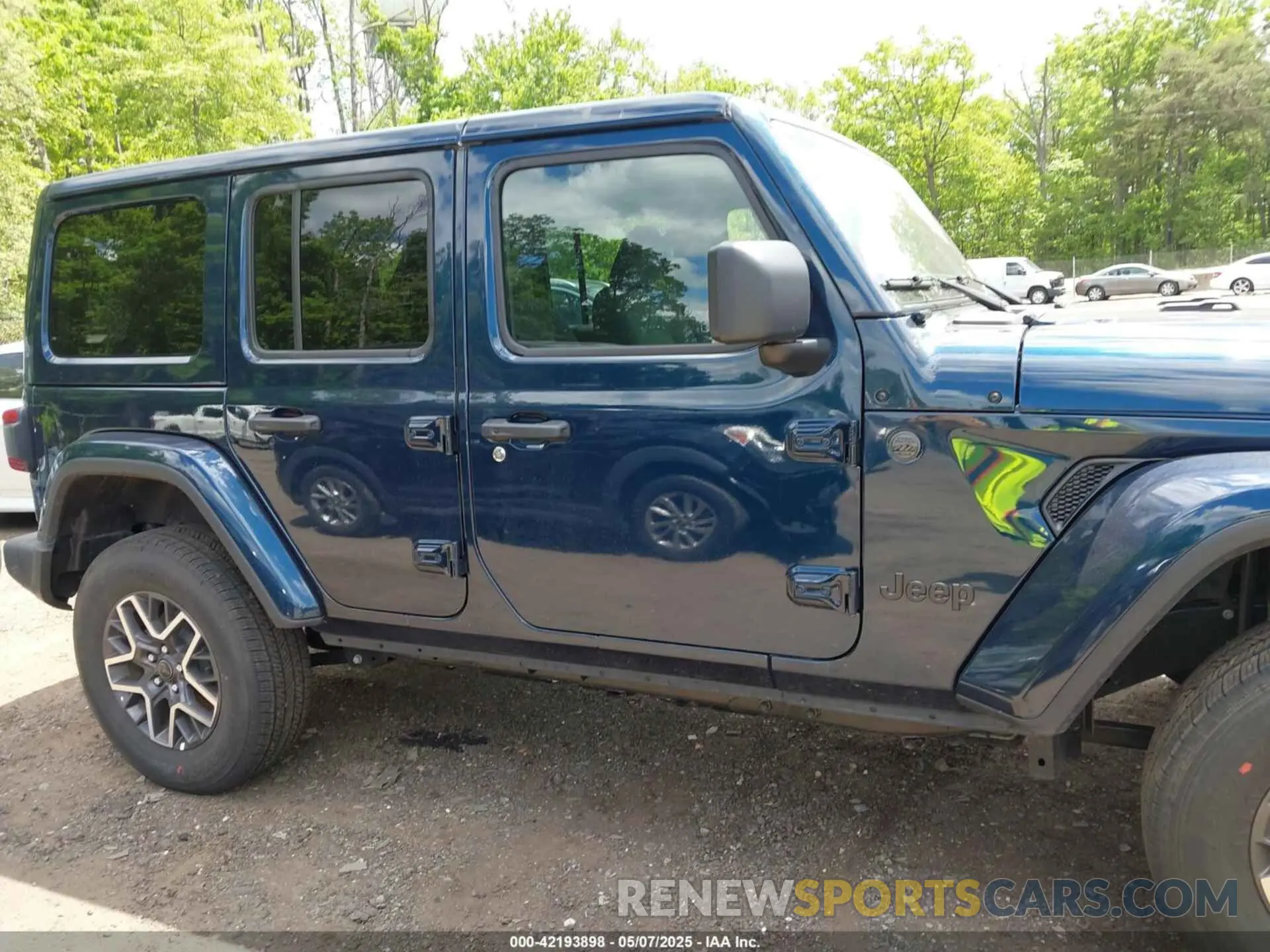 13 fotografías del automóvil dañado 1C4PJXEN0SW526234 JEEP WRANGLER 2025