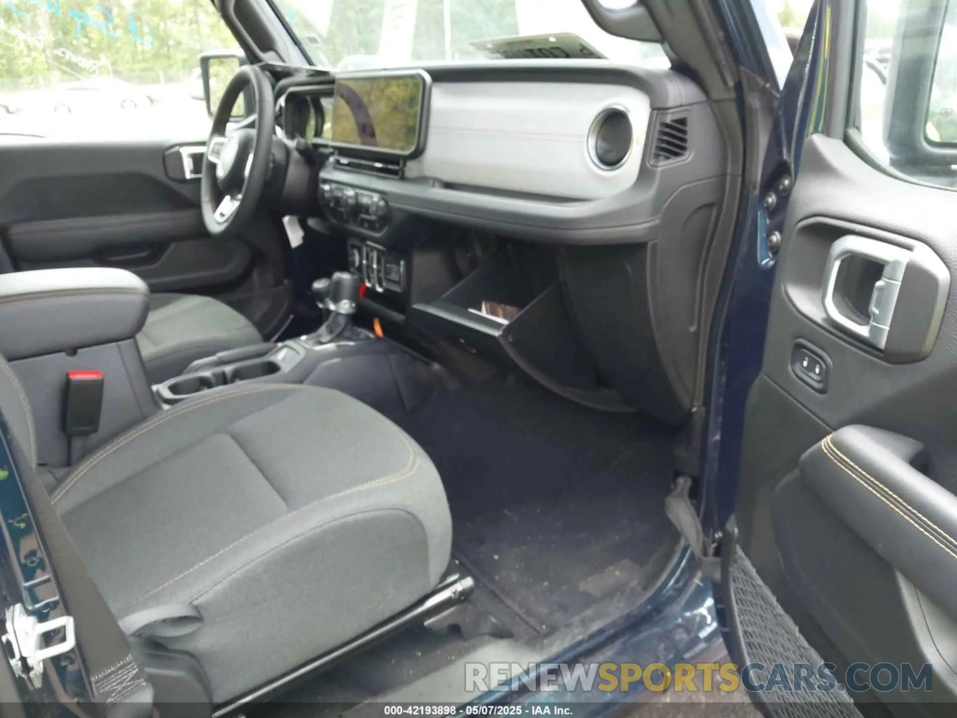 5 fotografías del automóvil dañado 1C4PJXEN0SW526234 JEEP WRANGLER 2025