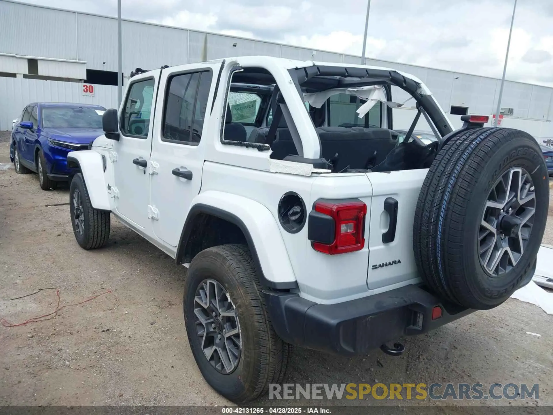 3 fotografías del automóvil dañado 1C4PJXEN1SW528297 JEEP WRANGLER 2025
