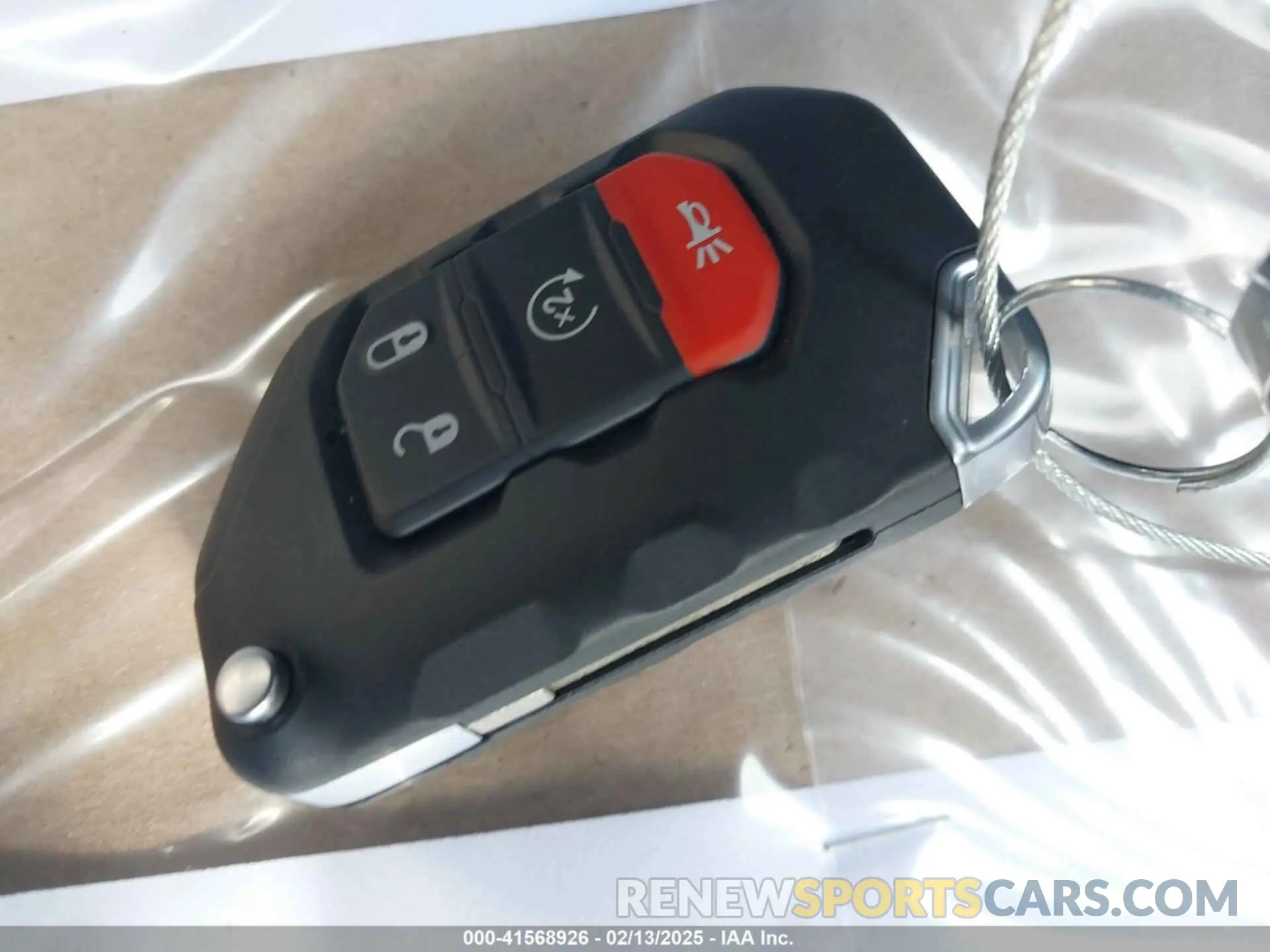 11 fotografías del automóvil dañado 1C4PJXEN9SW517502 JEEP WRANGLER 2025