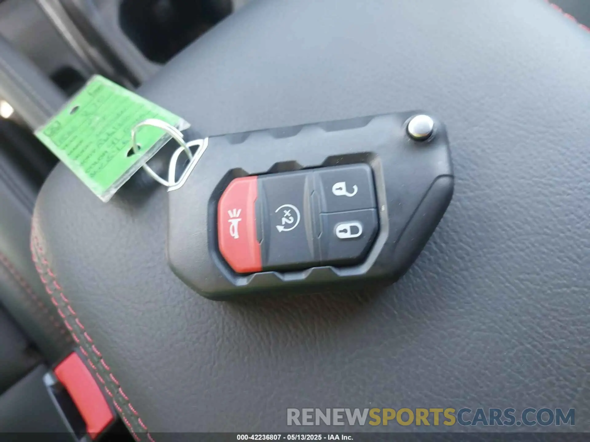 11 fotografías del automóvil dañado 1C4PJXFN0SW546661 JEEP WRANGLER 2025