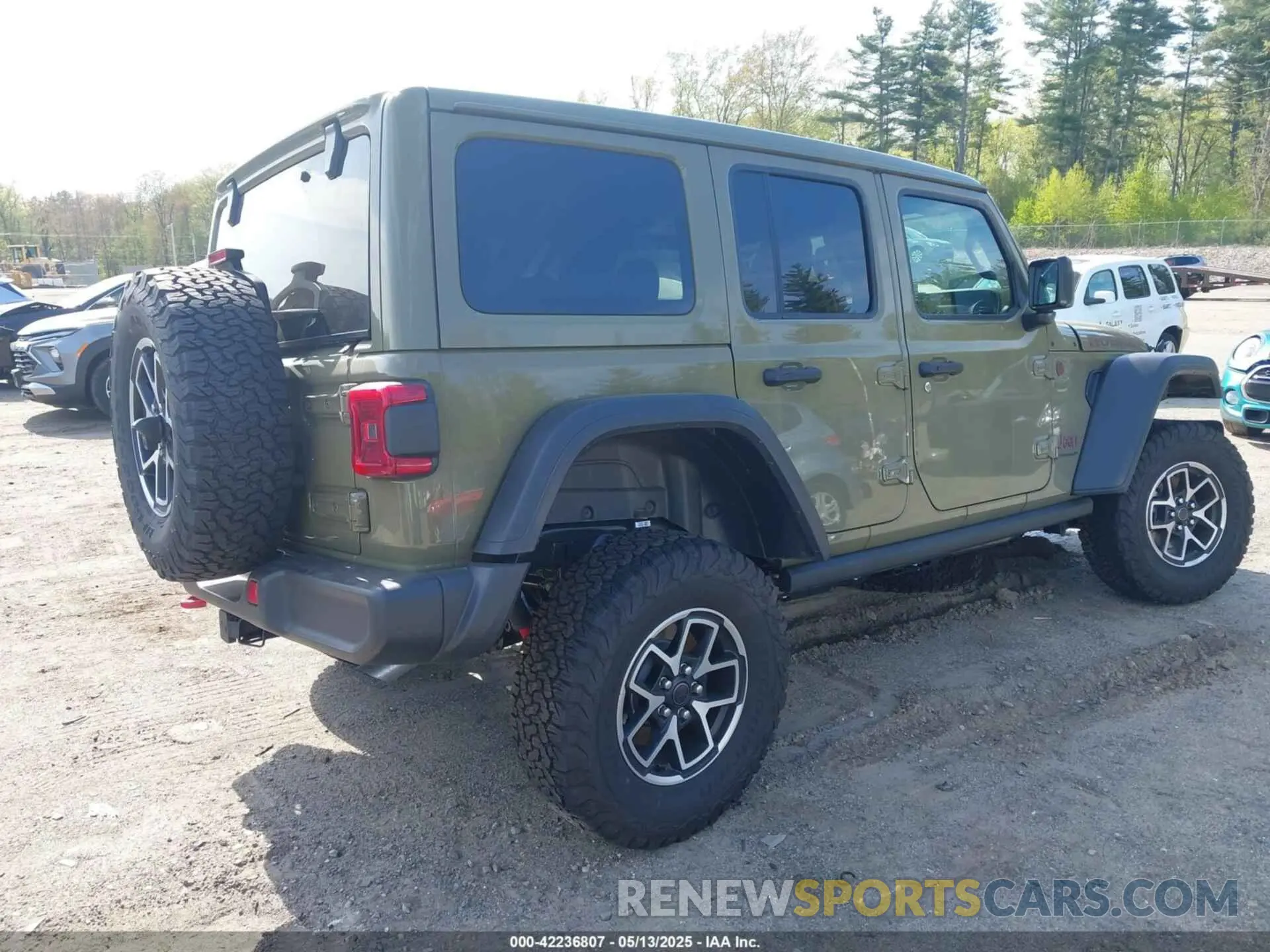 4 fotografías del automóvil dañado 1C4PJXFN0SW546661 JEEP WRANGLER 2025