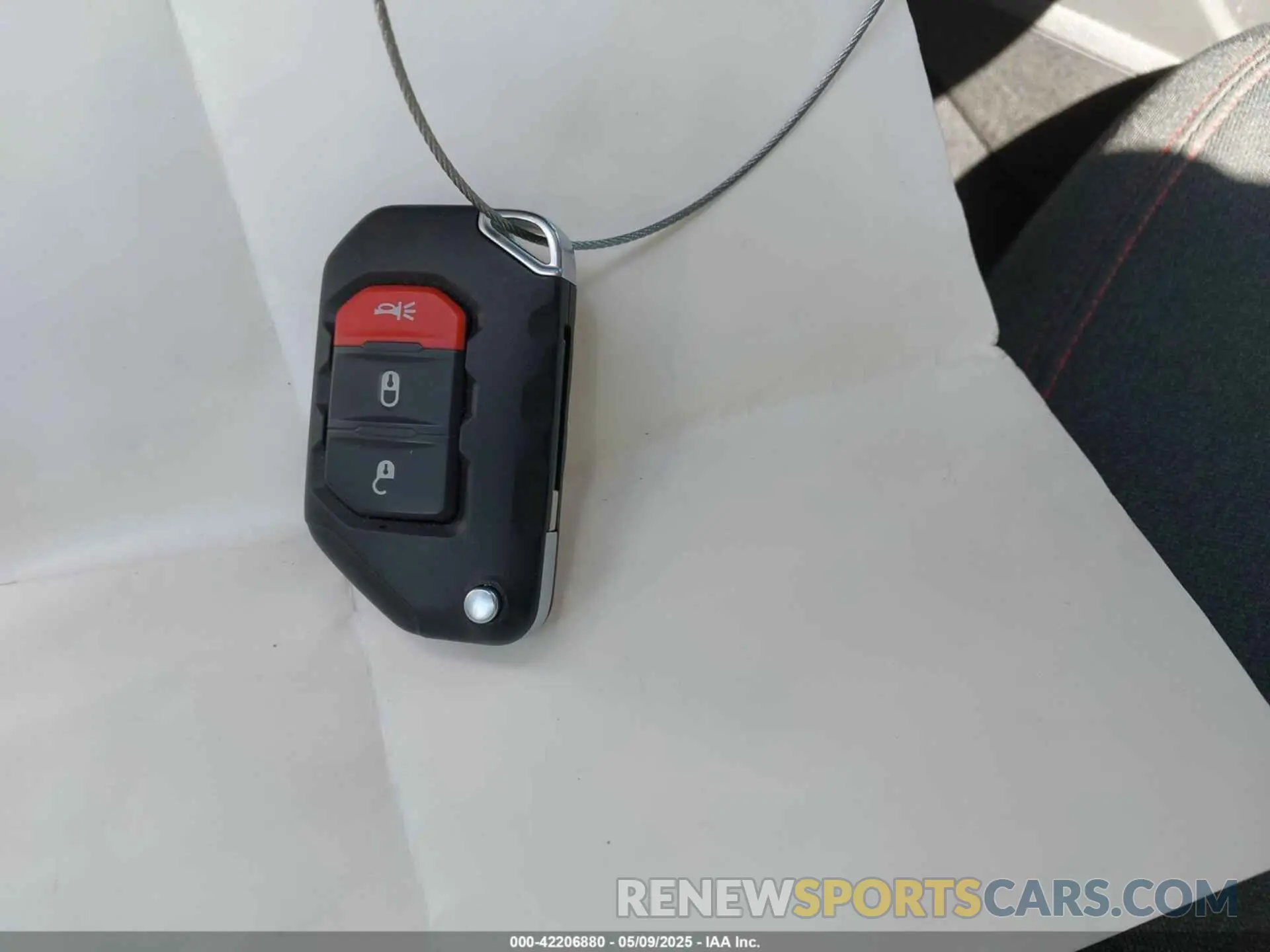 11 fotografías del automóvil dañado 1C4PJXFN2SW526430 JEEP WRANGLER 2025