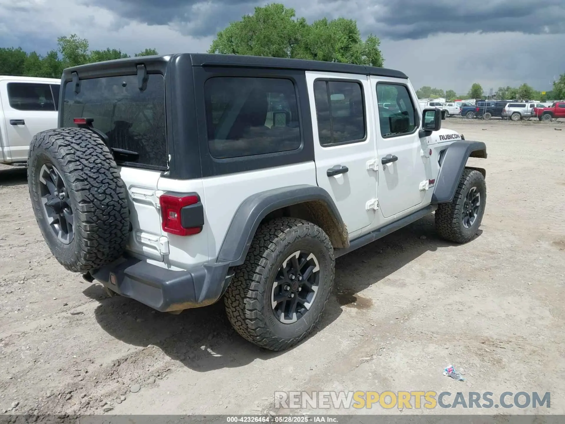 4 fotografías del automóvil dañado 1C4PJXFNXSW526479 JEEP WRANGLER 2025