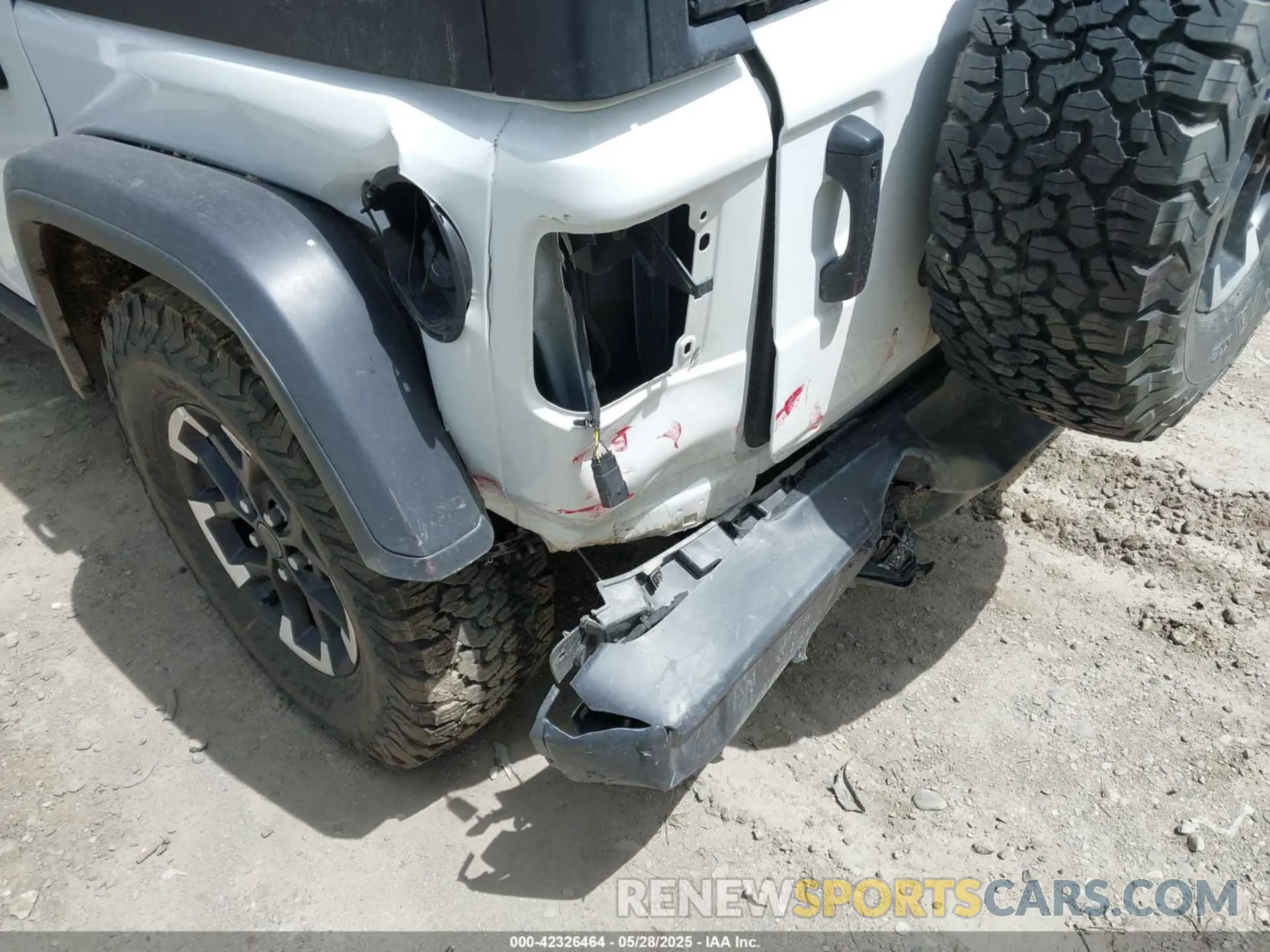 6 fotografías del automóvil dañado 1C4PJXFNXSW526479 JEEP WRANGLER 2025