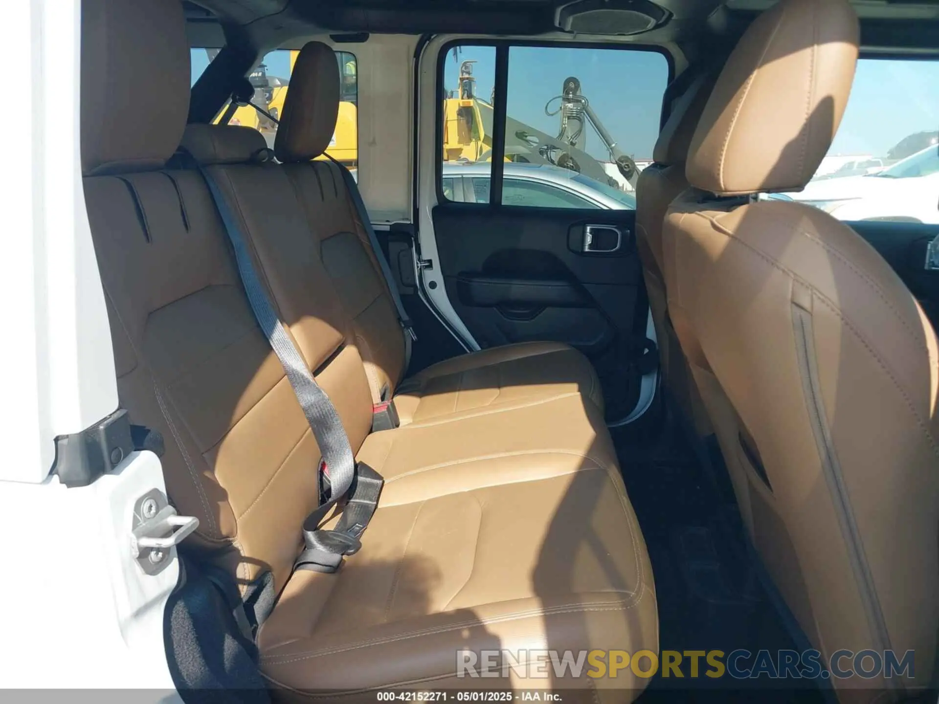 8 fotografías del automóvil dañado 1C4JJXP6XMW840844 JEEP WRANGLER 4XE 2021