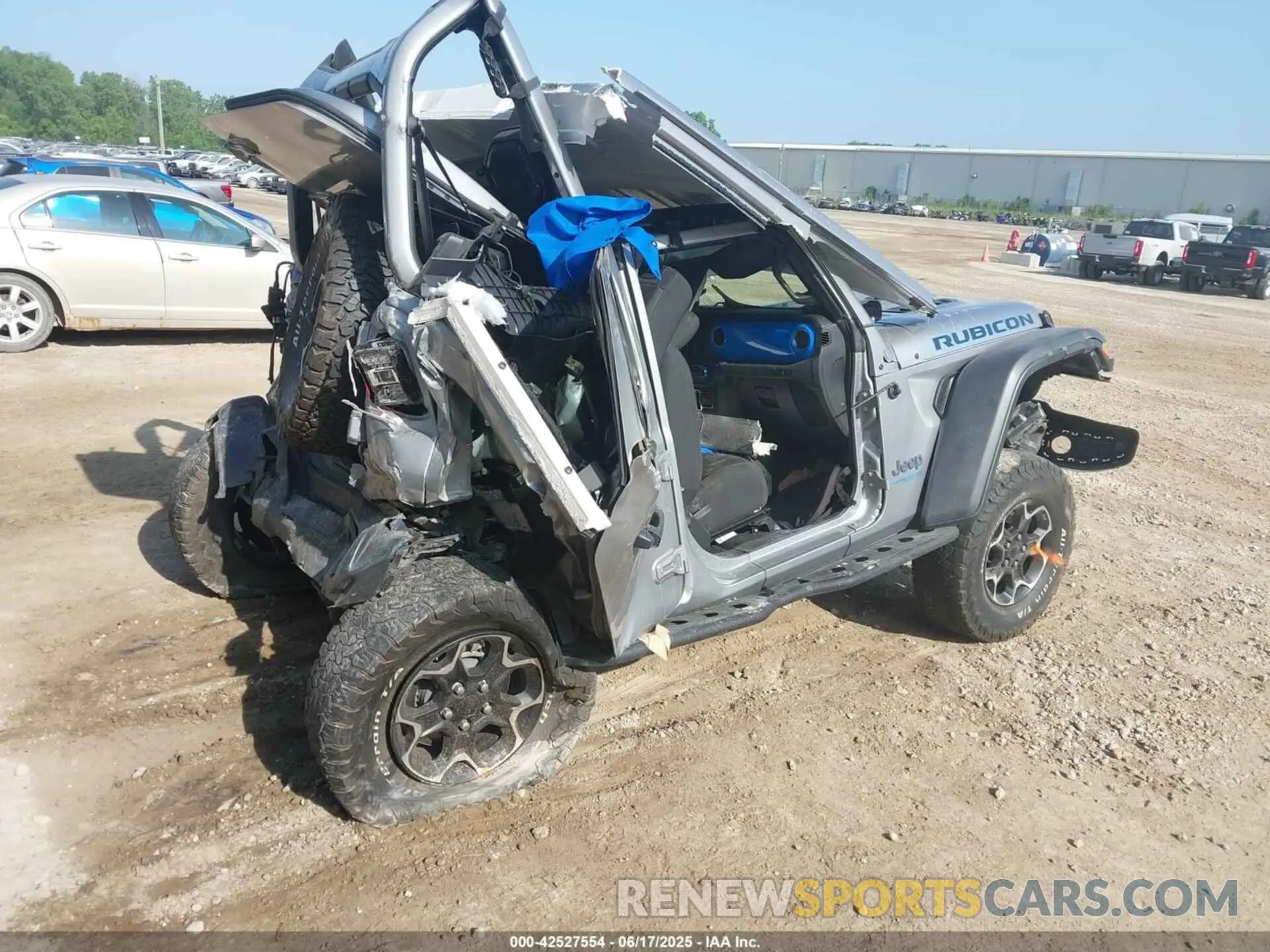 4 fotografías del automóvil dañado 1C4JJXR60MW686500 JEEP WRANGLER 4XE 2021