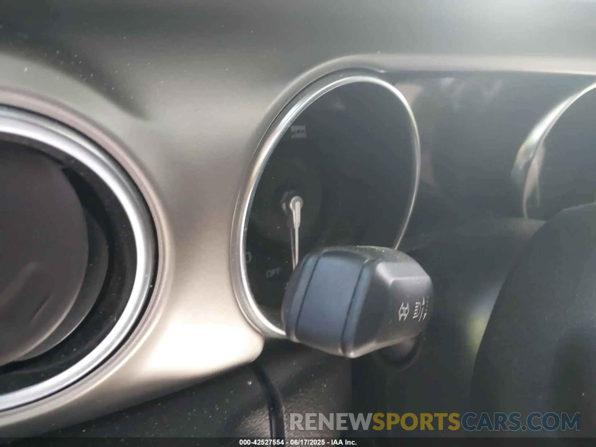 7 fotografías del automóvil dañado 1C4JJXR60MW686500 JEEP WRANGLER 4XE 2021