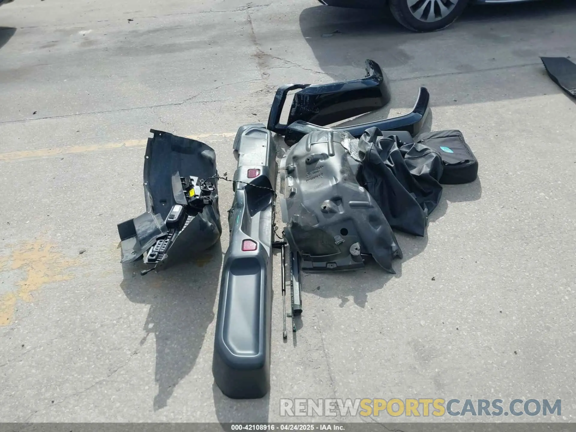 12 fotografías del automóvil dañado 1C4JJXP60NW153776 JEEP WRANGLER 4XE 2022