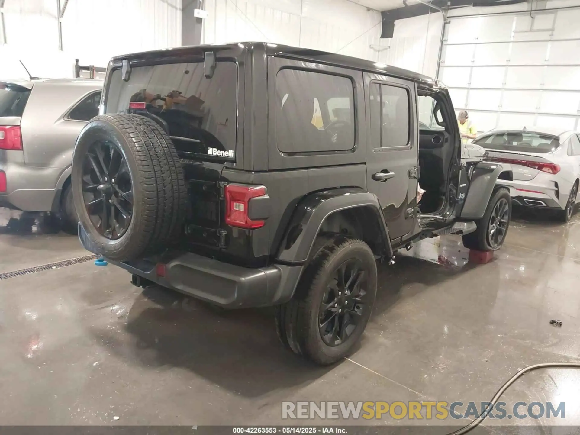 4 fotografías del automóvil dañado 1C4JJXP61NW276048 JEEP WRANGLER 4XE 2022