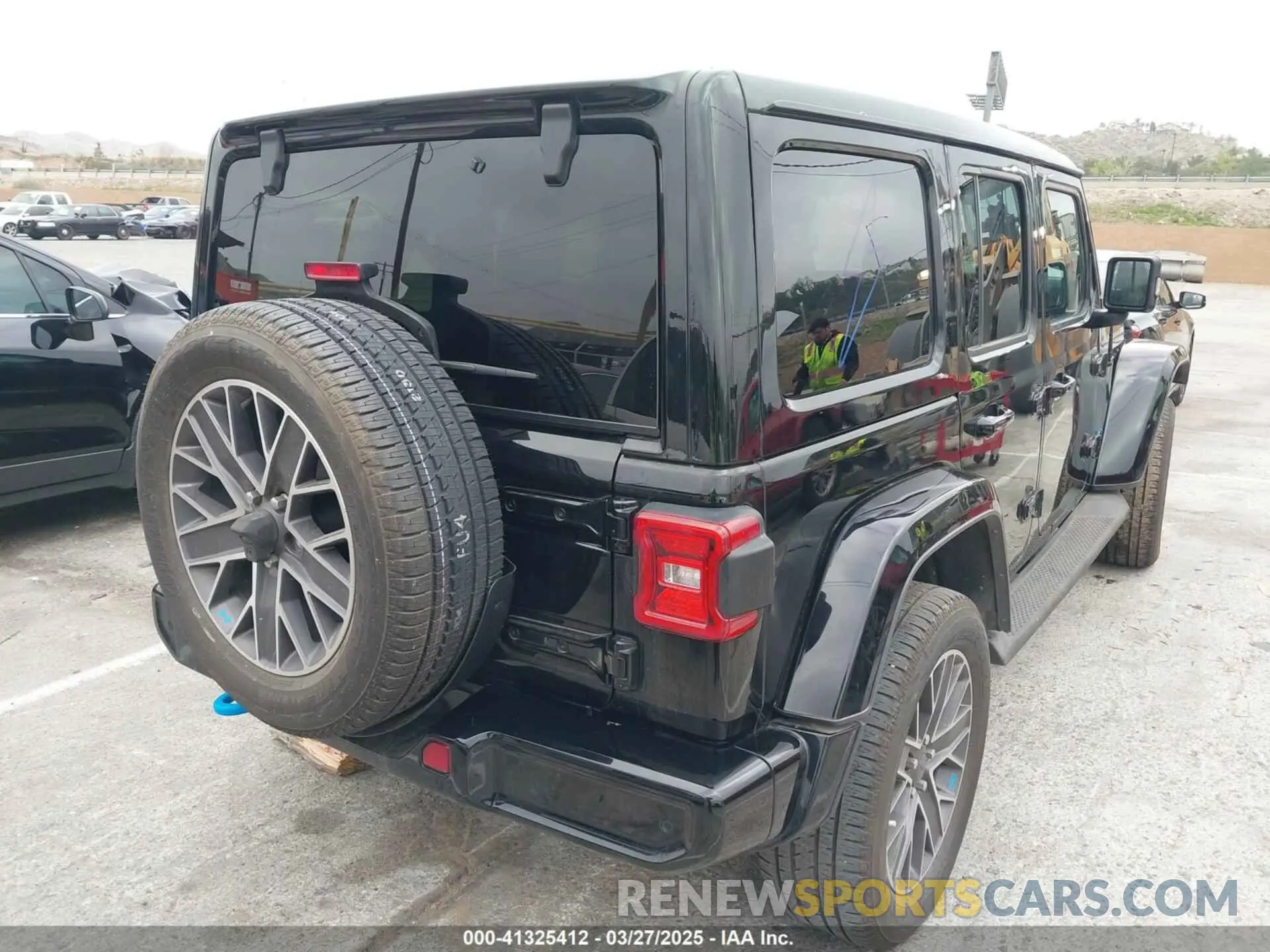 4 fotografías del automóvil dañado 1C4JJXP65NW111006 JEEP WRANGLER 4XE 2022