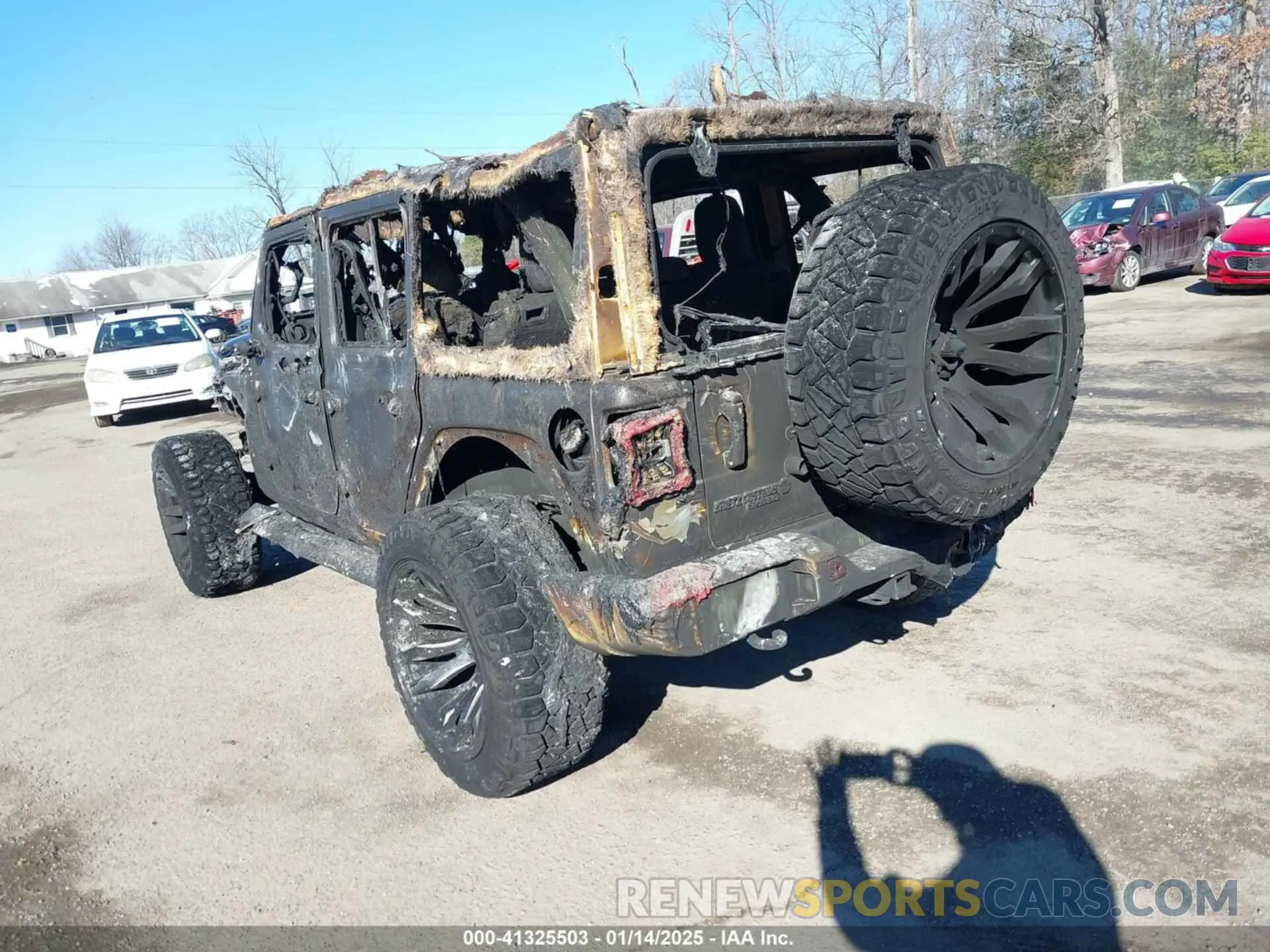 3 fotografías del automóvil dañado 1C4JJXP66NW233812 JEEP WRANGLER 4XE 2022