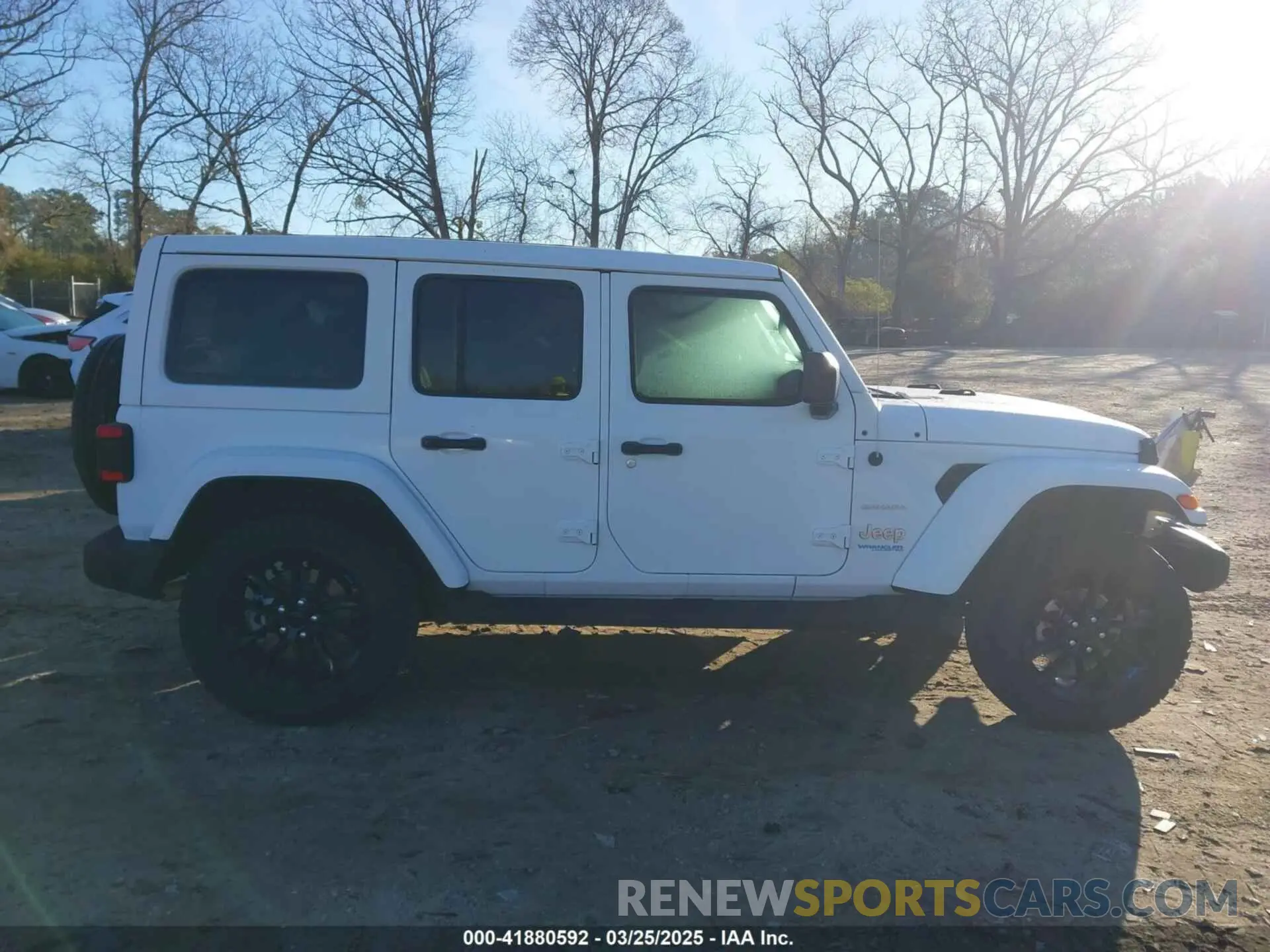 13 fotografías del automóvil dañado 1C4JJXP67NW279486 JEEP WRANGLER 4XE 2022