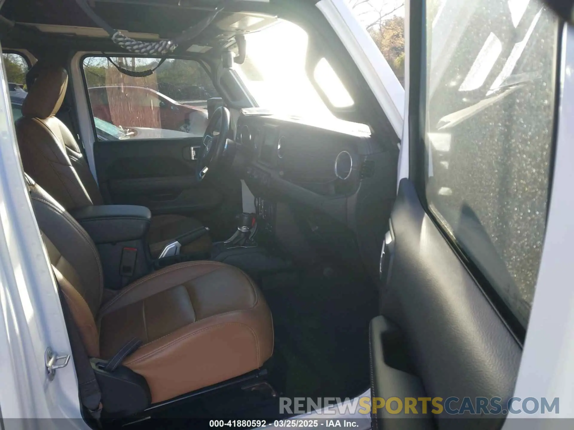 5 fotografías del automóvil dañado 1C4JJXP67NW279486 JEEP WRANGLER 4XE 2022