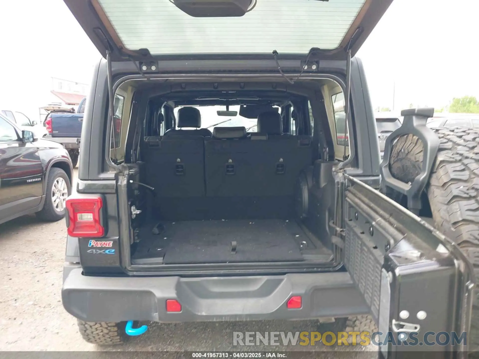 17 fotografías del automóvil dañado 1C4JJXR63NW228550 JEEP WRANGLER 4XE 2022