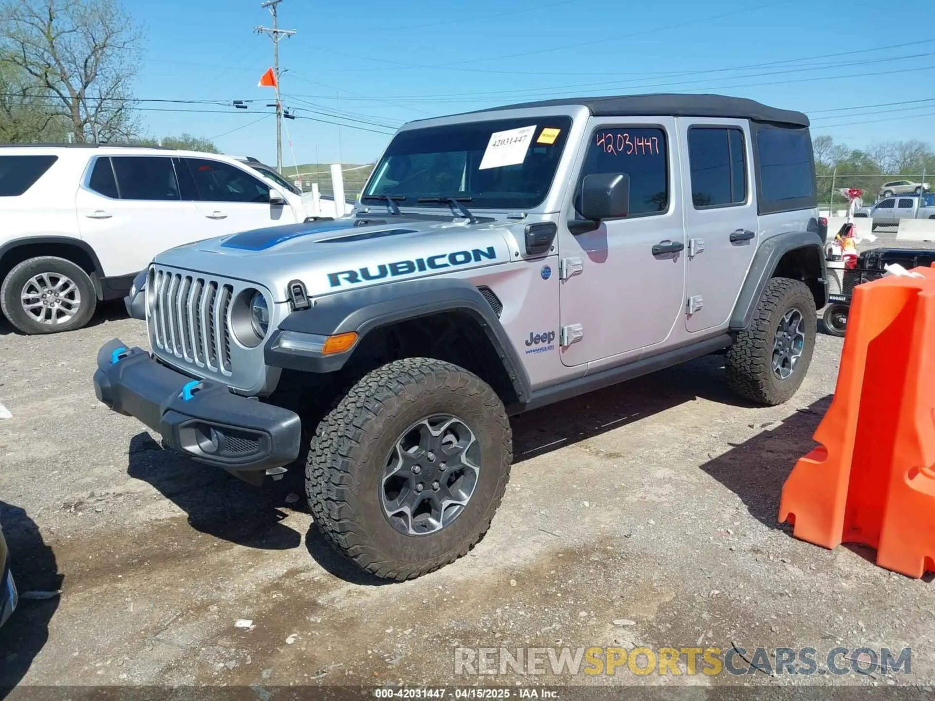 2 fotografías del automóvil dañado 1C4JJXR65NW198063 JEEP WRANGLER 4XE 2022