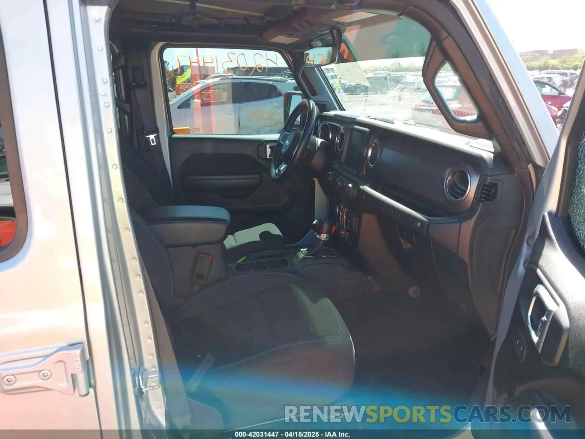 5 fotografías del automóvil dañado 1C4JJXR65NW198063 JEEP WRANGLER 4XE 2022