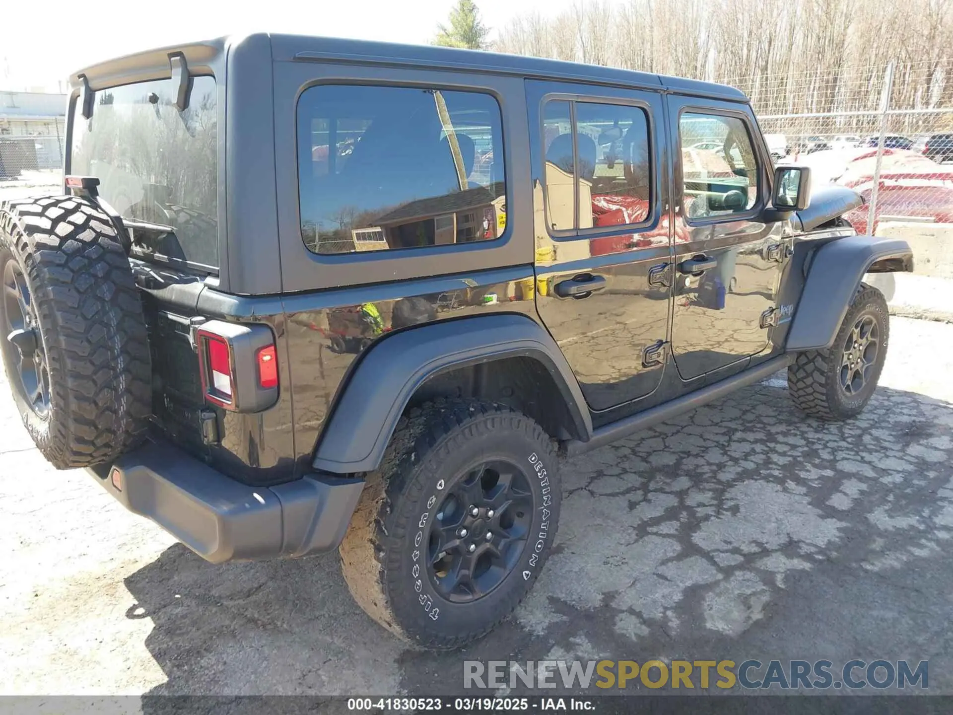 4 fotografías del automóvil dañado 1C4JJXN65PW703818 JEEP WRANGLER 4XE 2023