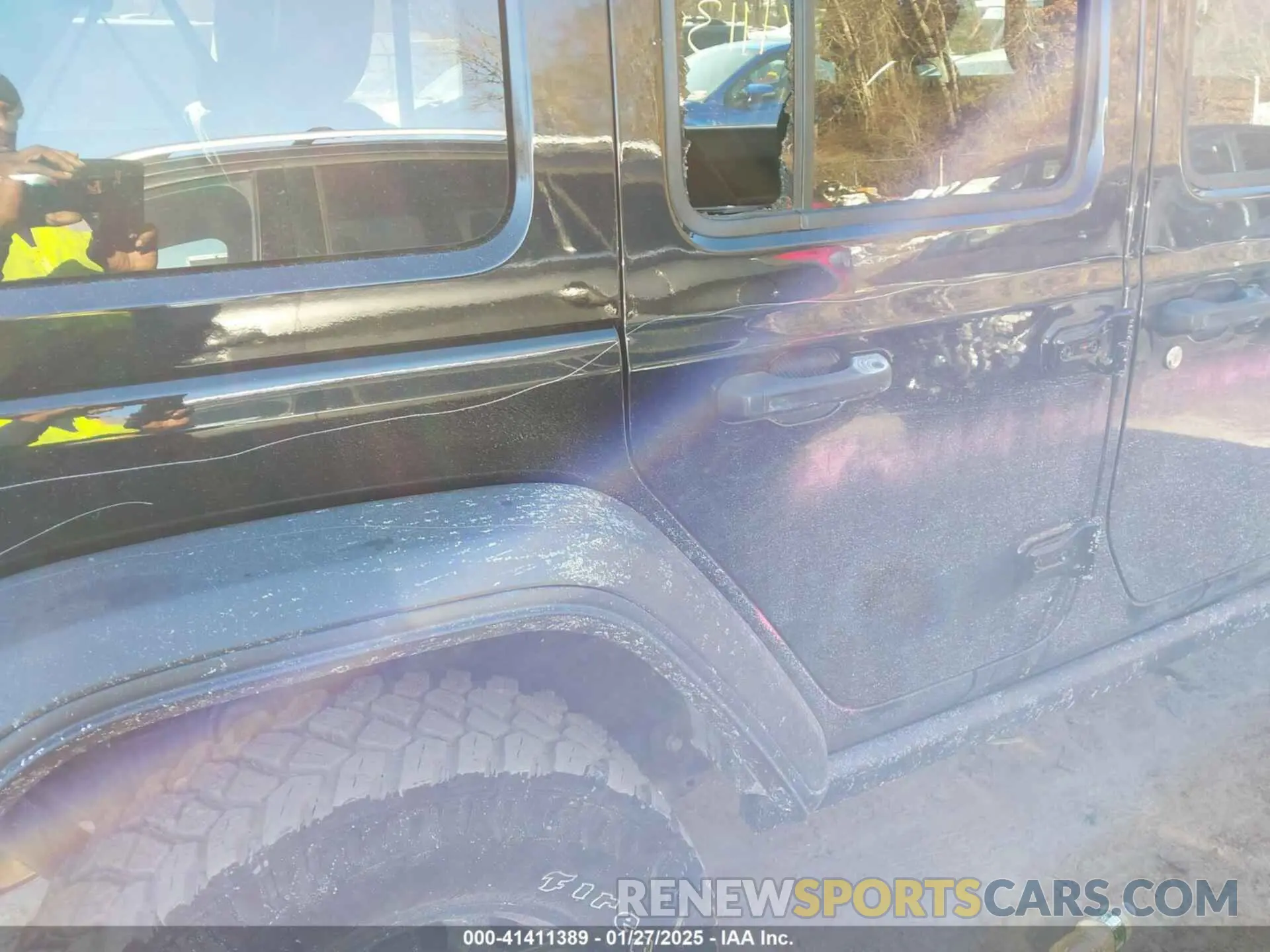 17 fotografías del automóvil dañado 1C4JJXN67PW621024 JEEP WRANGLER 4XE 2023