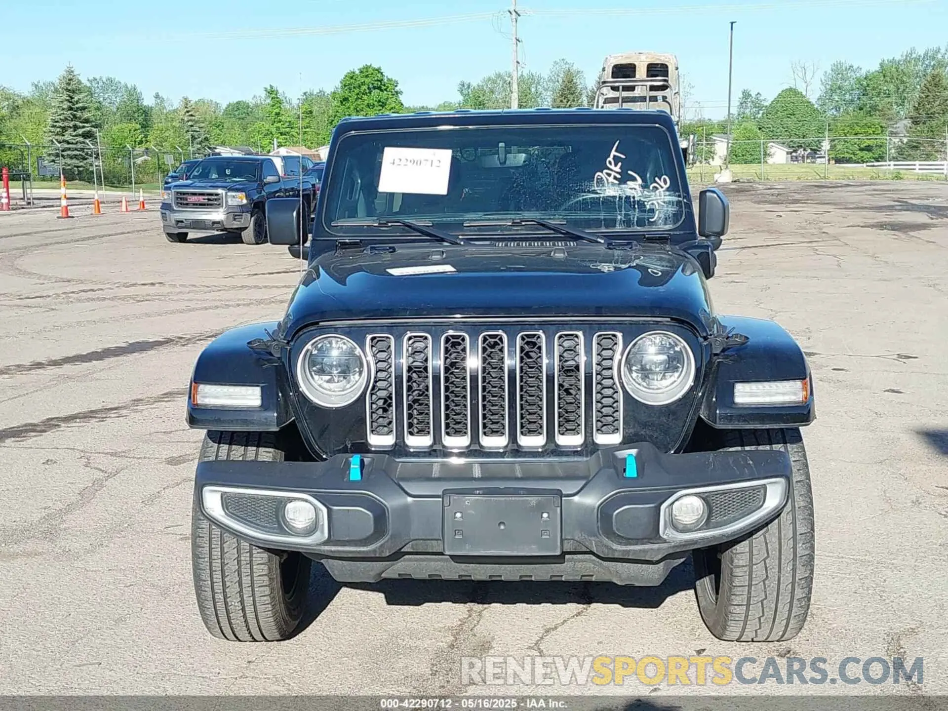 13 fotografías del automóvil dañado 1C4JJXP60PW627051 JEEP WRANGLER 4XE 2023