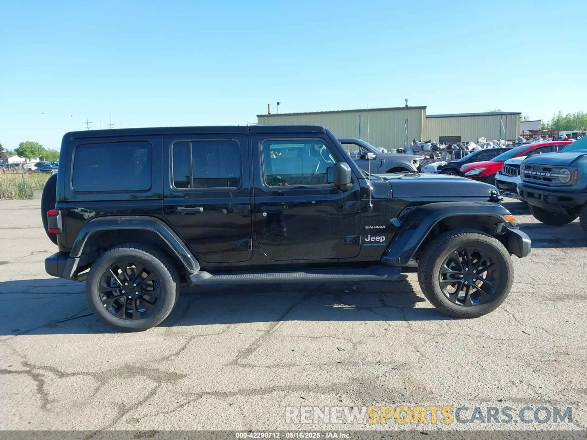 14 fotografías del automóvil dañado 1C4JJXP60PW627051 JEEP WRANGLER 4XE 2023