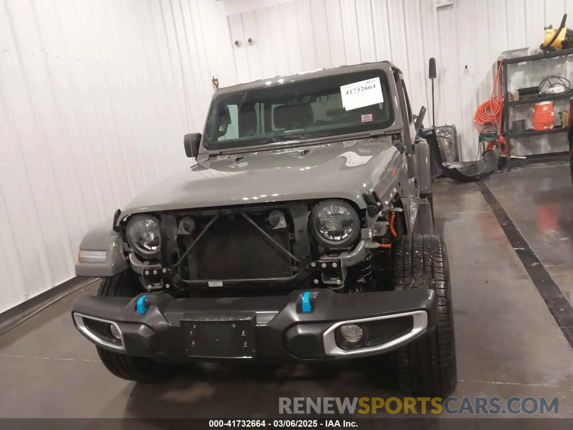 13 fotografías del automóvil dañado 1C4JJXP62PW608968 JEEP WRANGLER 4XE 2023