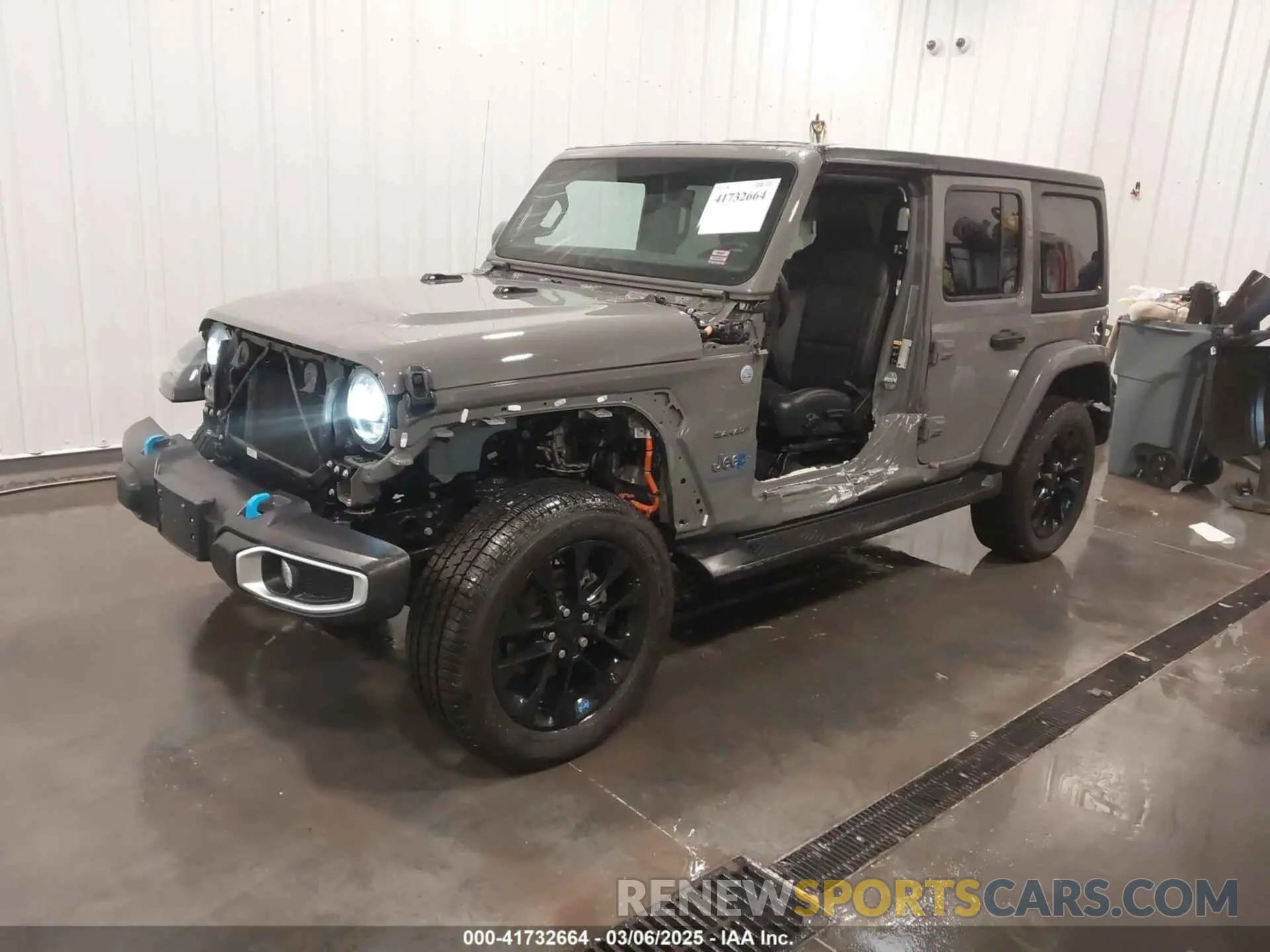 2 fotografías del automóvil dañado 1C4JJXP62PW608968 JEEP WRANGLER 4XE 2023