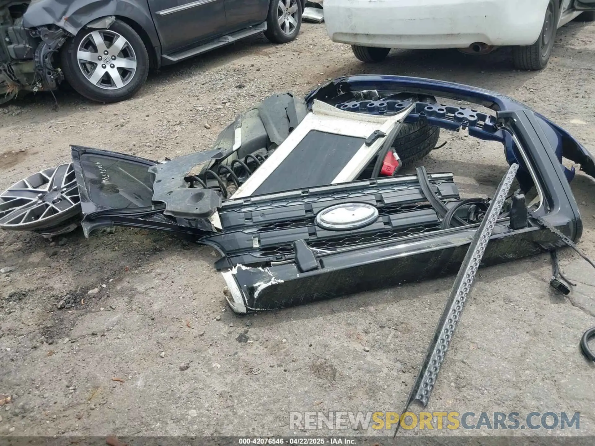 12 fotografías del automóvil dañado 1C4JJXP62PW629335 JEEP WRANGLER 4XE 2023