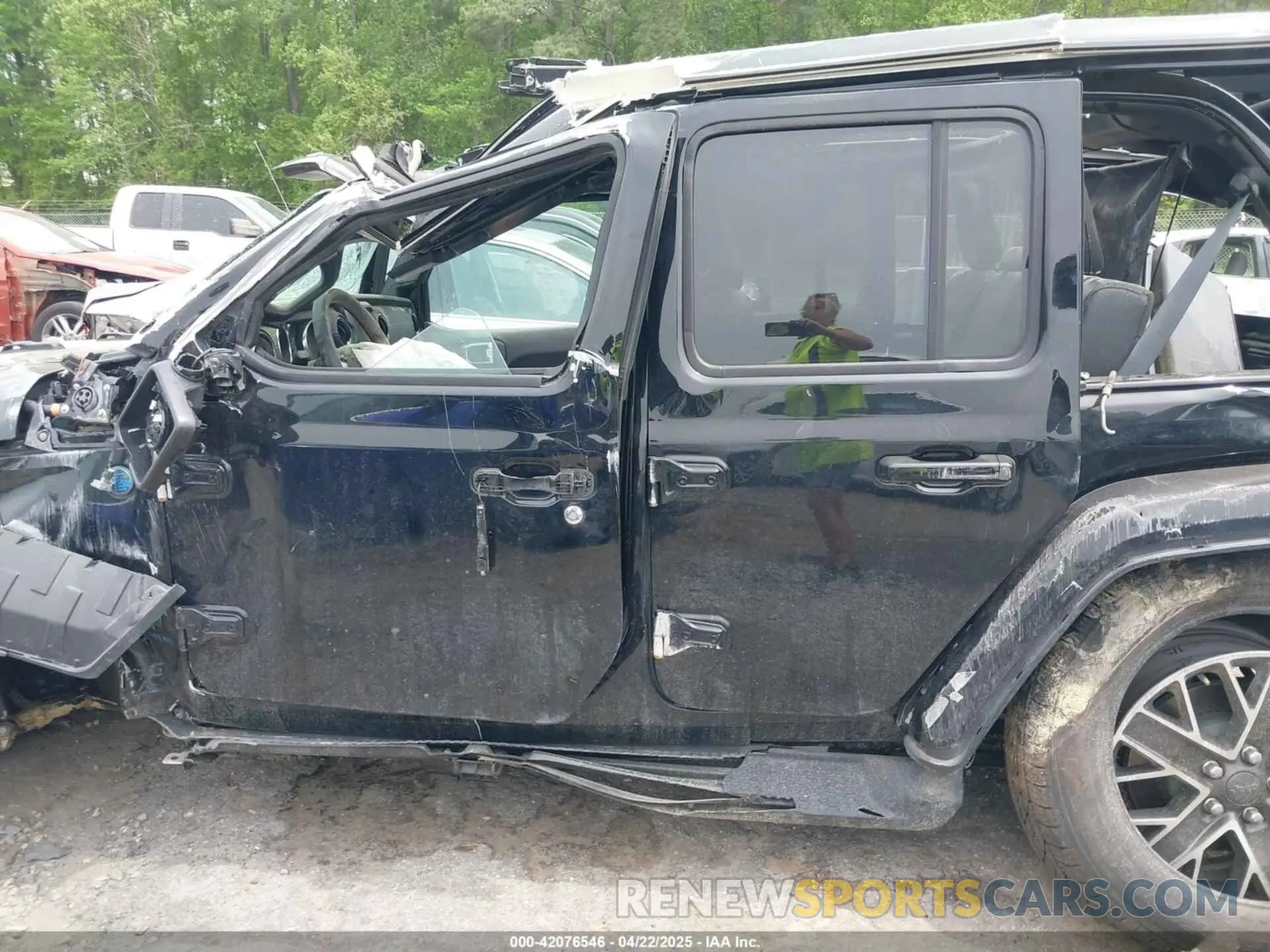 15 fotografías del automóvil dañado 1C4JJXP62PW629335 JEEP WRANGLER 4XE 2023