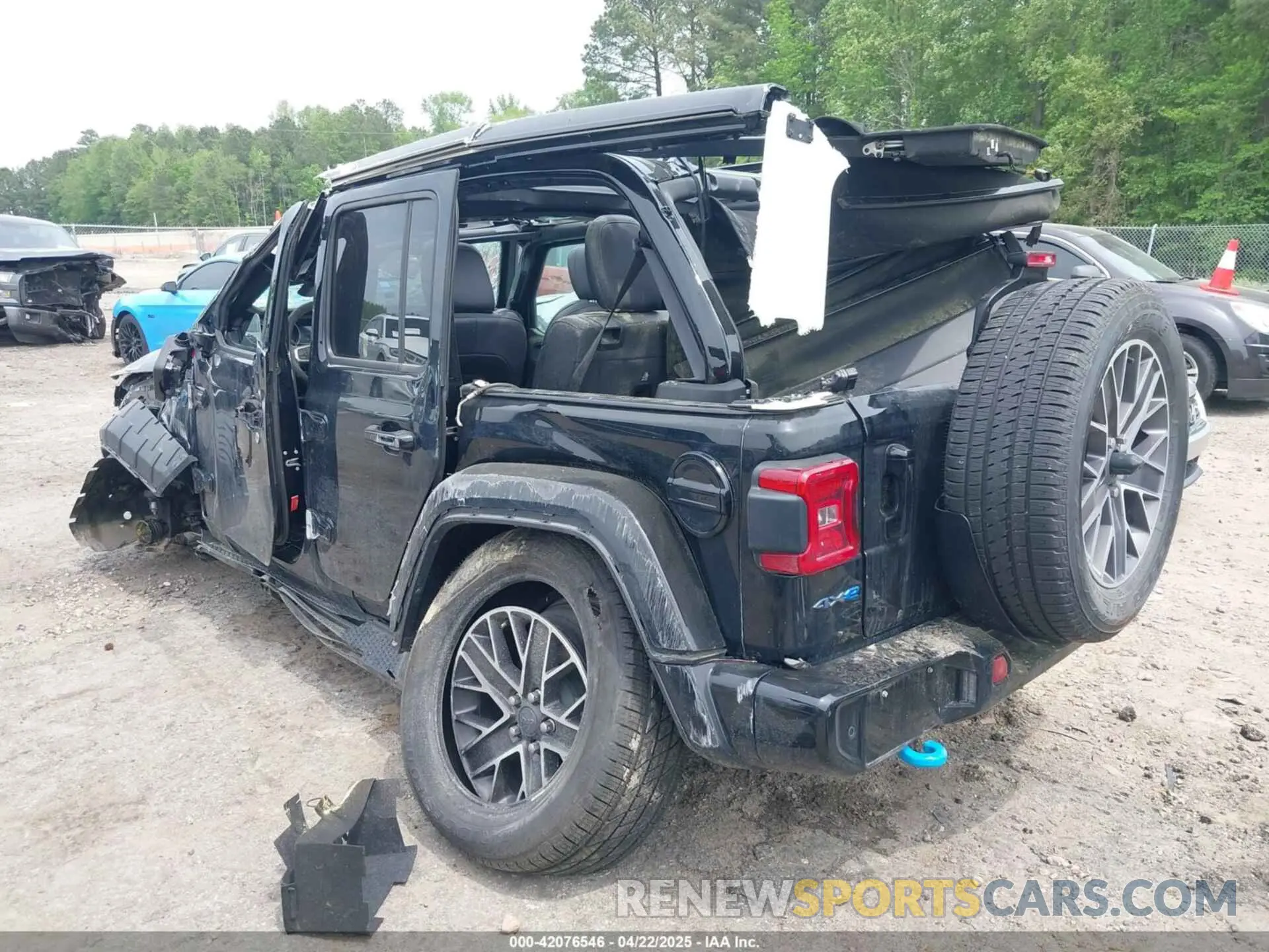 3 fotografías del automóvil dañado 1C4JJXP62PW629335 JEEP WRANGLER 4XE 2023