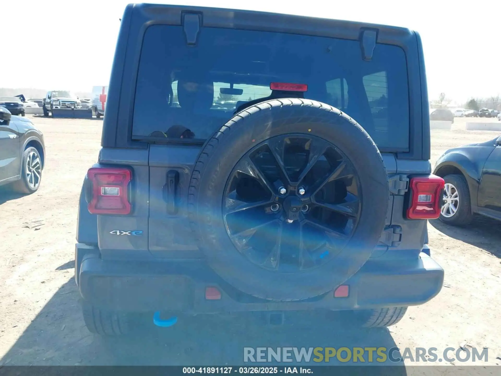 16 fotografías del automóvil dañado 1C4JJXP62PW696002 JEEP WRANGLER 4XE 2023