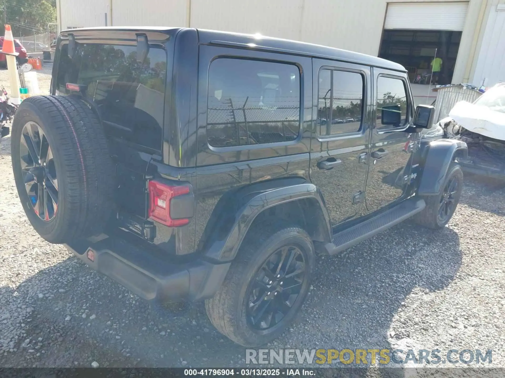 4 fotografías del automóvil dañado 1C4JJXP64PW559398 JEEP WRANGLER 4XE 2023