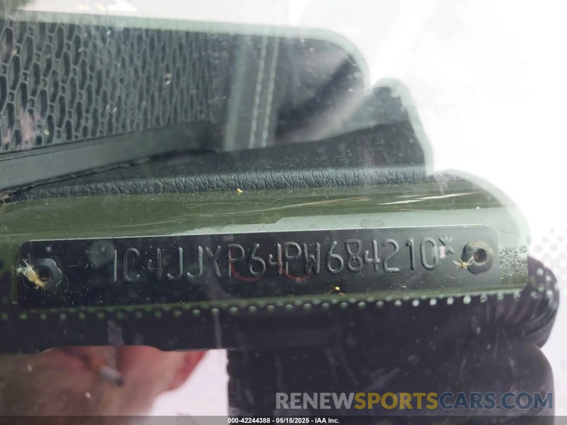 17 fotografías del automóvil dañado 1C4JJXP64PW684210 JEEP WRANGLER 4XE 2023