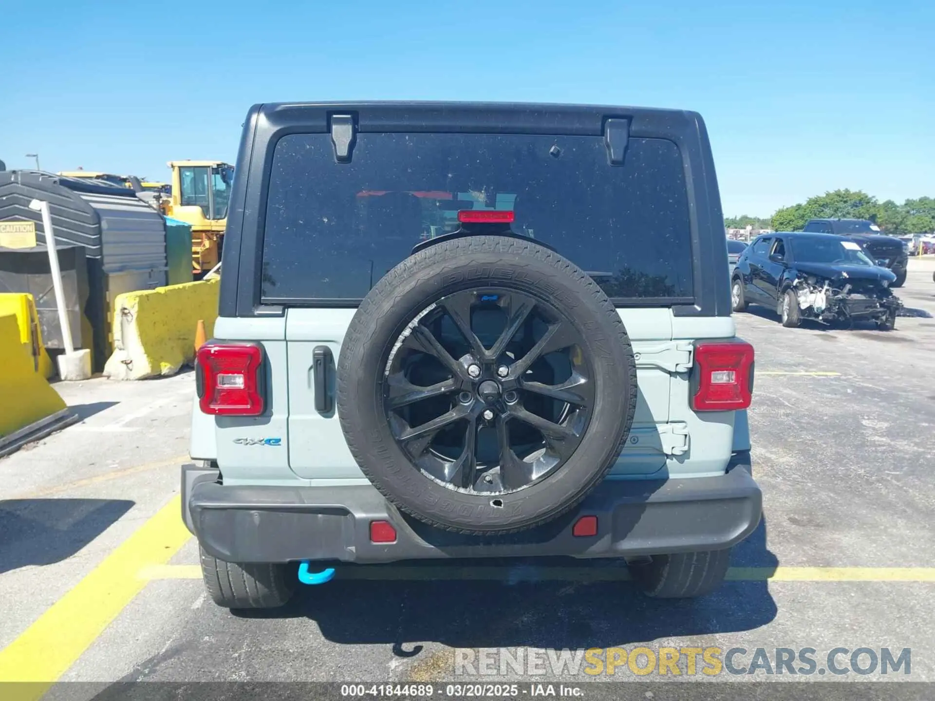 16 fotografías del automóvil dañado 1C4JJXP66PW627264 JEEP WRANGLER 4XE 2023