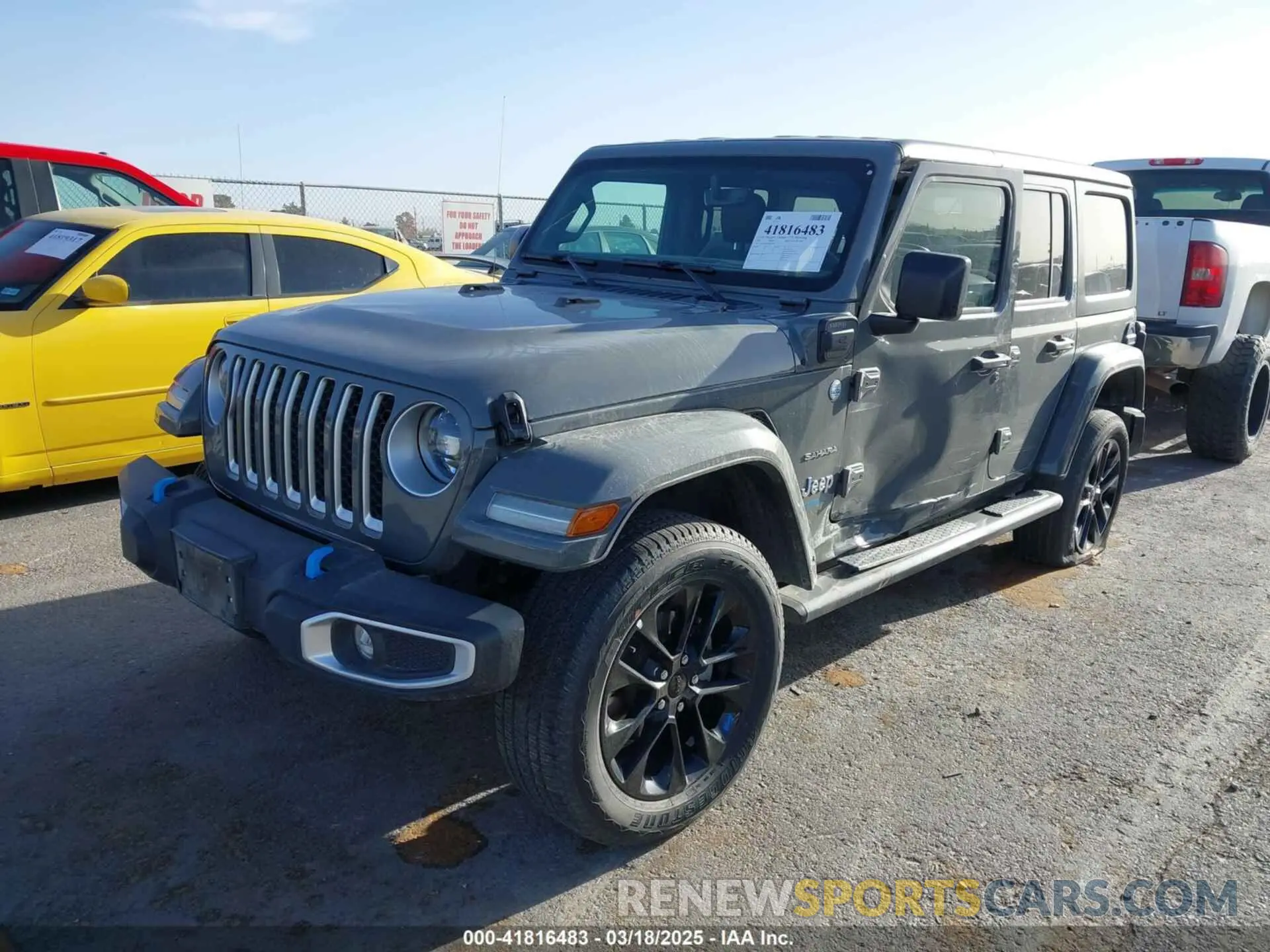 2 fotografías del automóvil dañado 1C4JJXP68PW661190 JEEP WRANGLER 4XE 2023