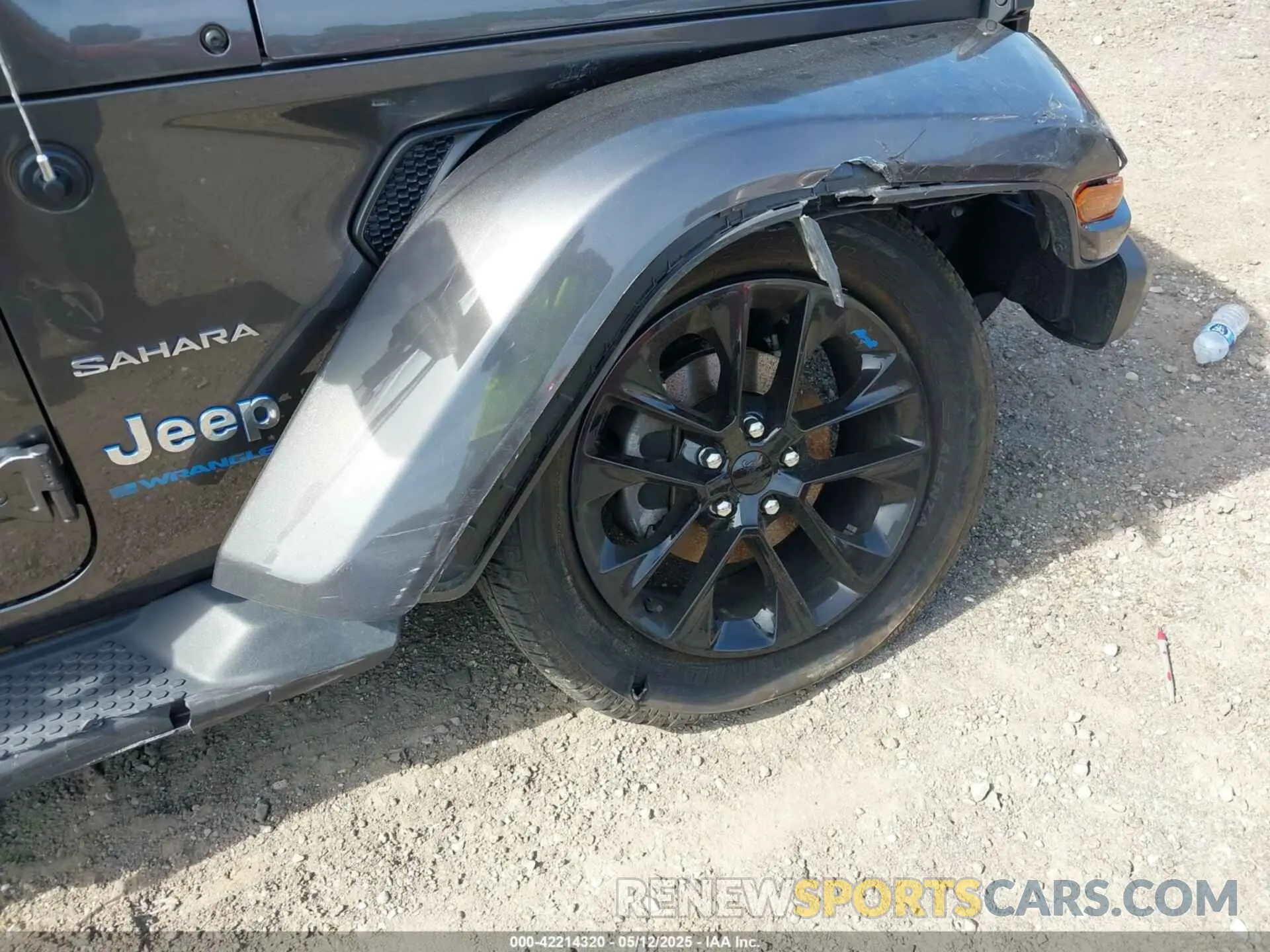 17 fotografías del automóvil dañado 1C4JJXP69PW684803 JEEP WRANGLER 4XE 2023