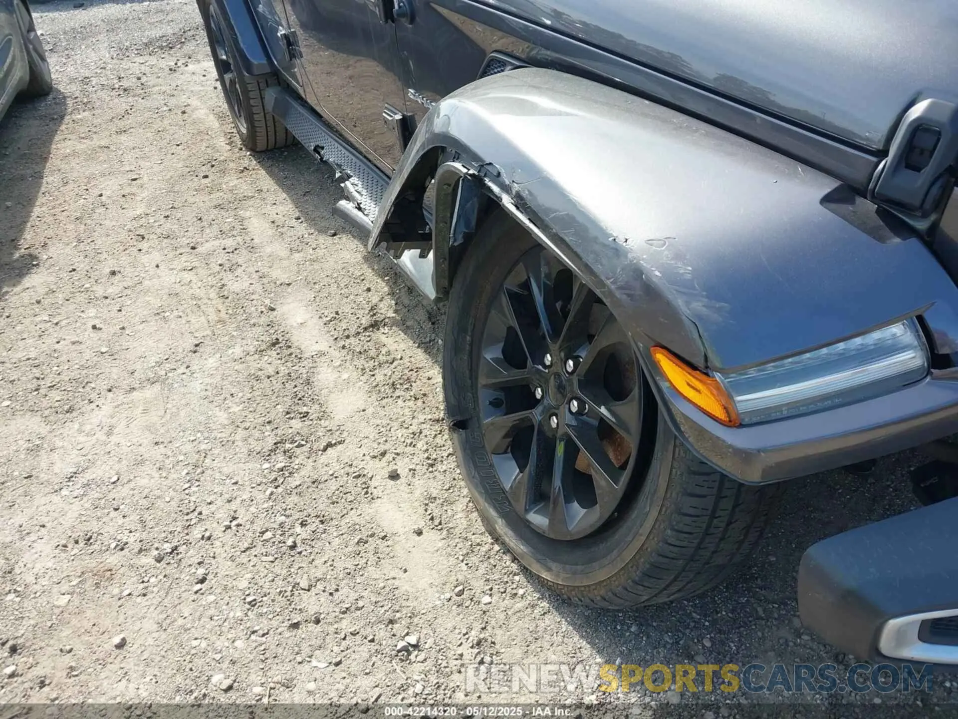 21 fotografías del automóvil dañado 1C4JJXP69PW684803 JEEP WRANGLER 4XE 2023